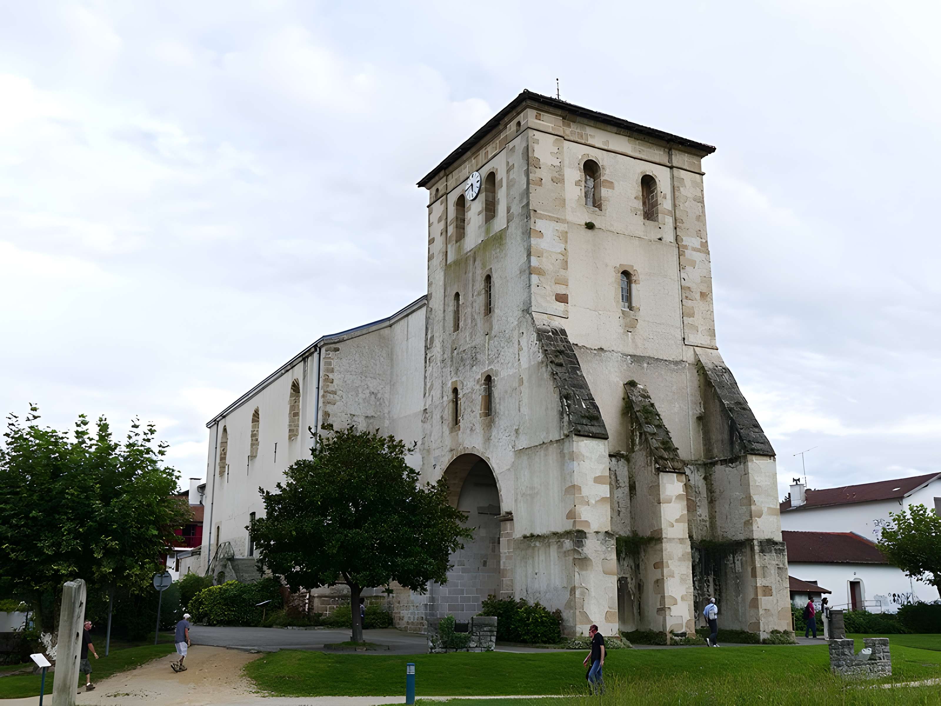 Église Saint-Pierre de Saint-Pée-sur-Nivelle
