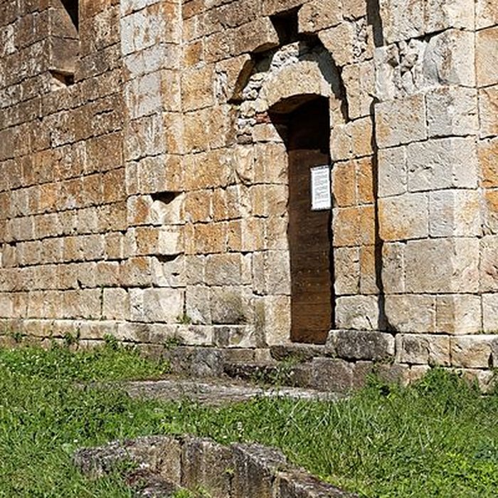 Photo de Église Saint-Pierre de Saint-Pierre-Toirac
