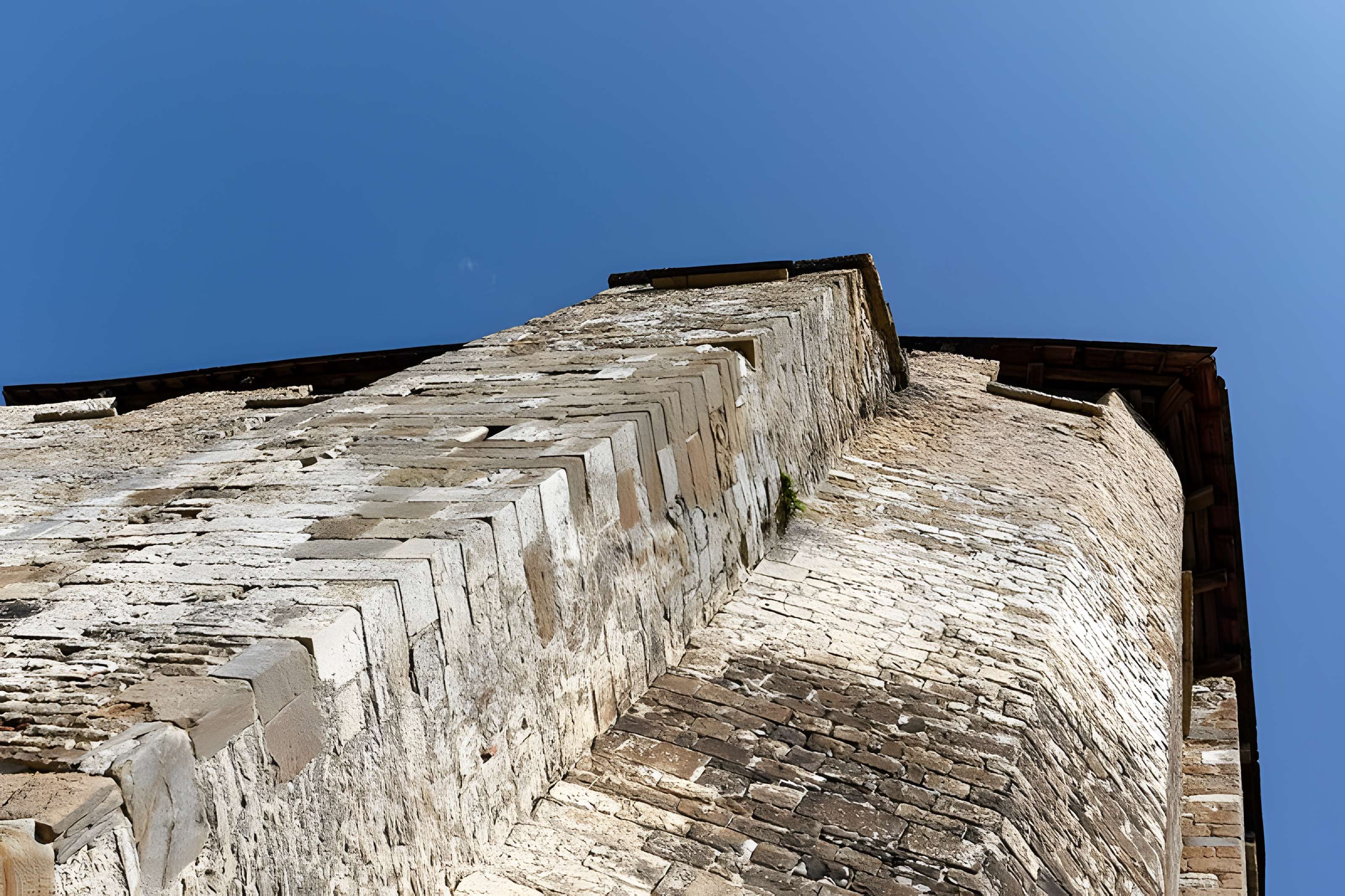 Église Saint-Pierre de Saint-Pierre-Toirac