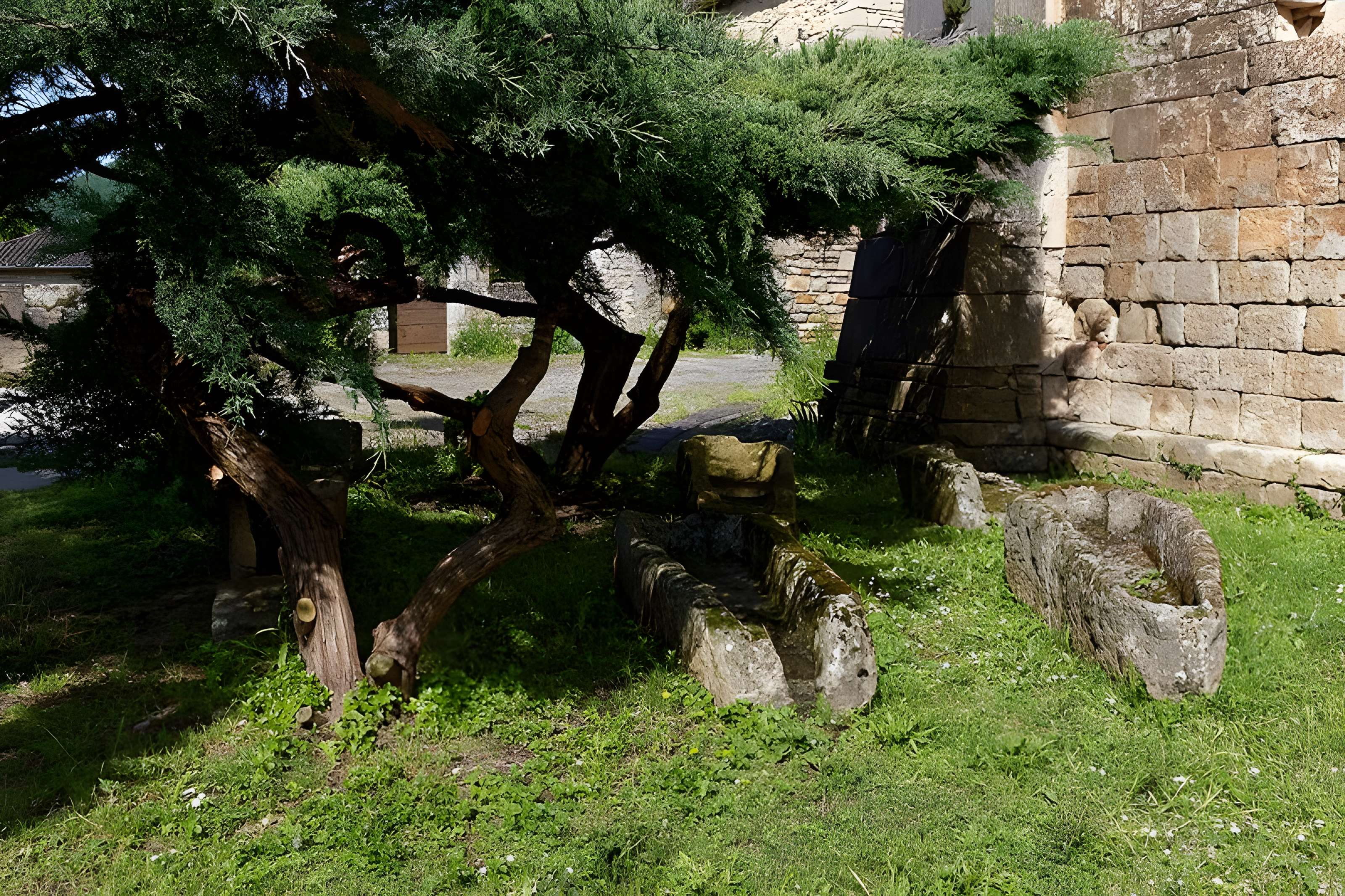 Église Saint-Pierre de Saint-Pierre-Toirac