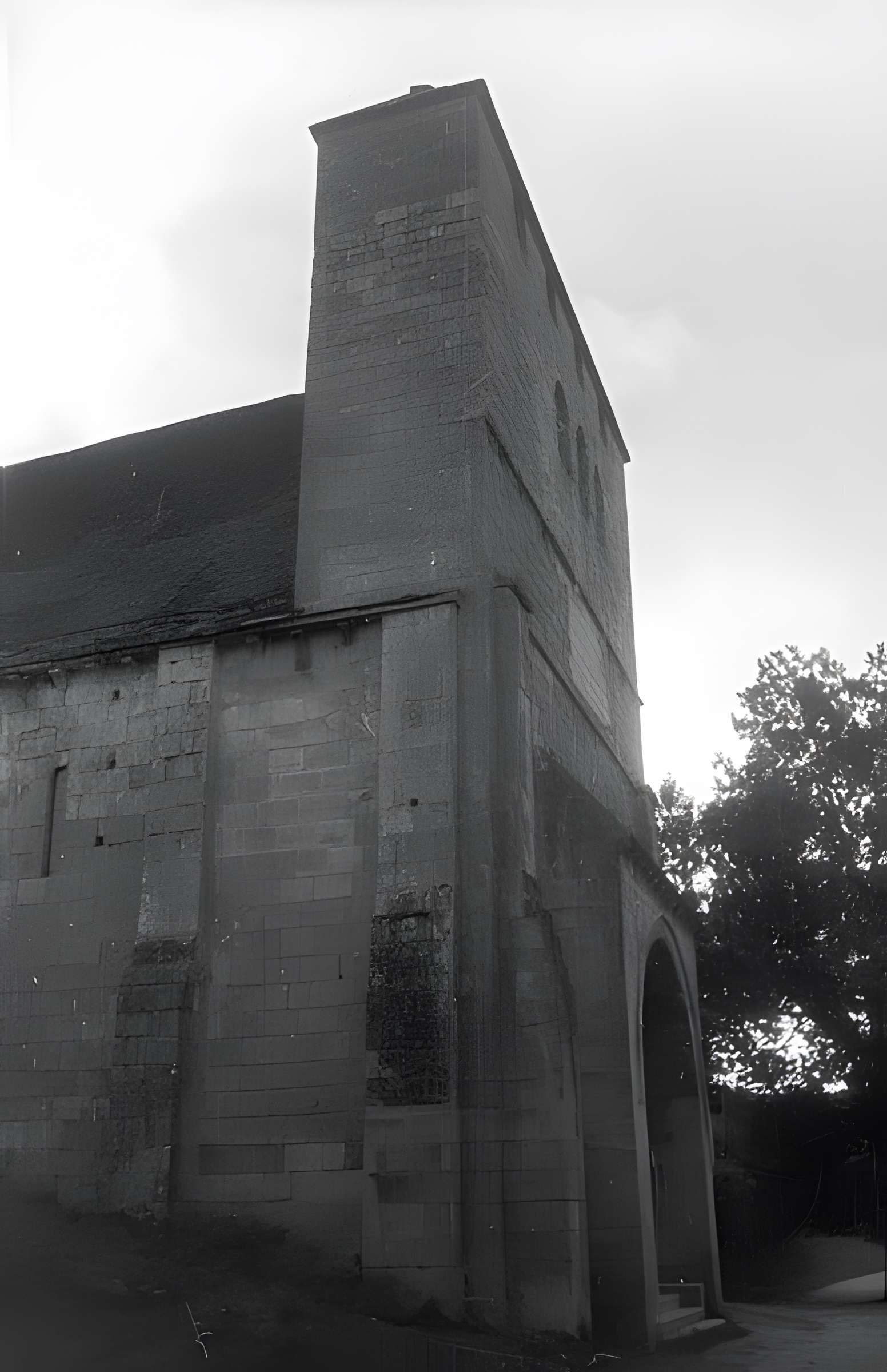 Église Saint-Pierre de Sireuil