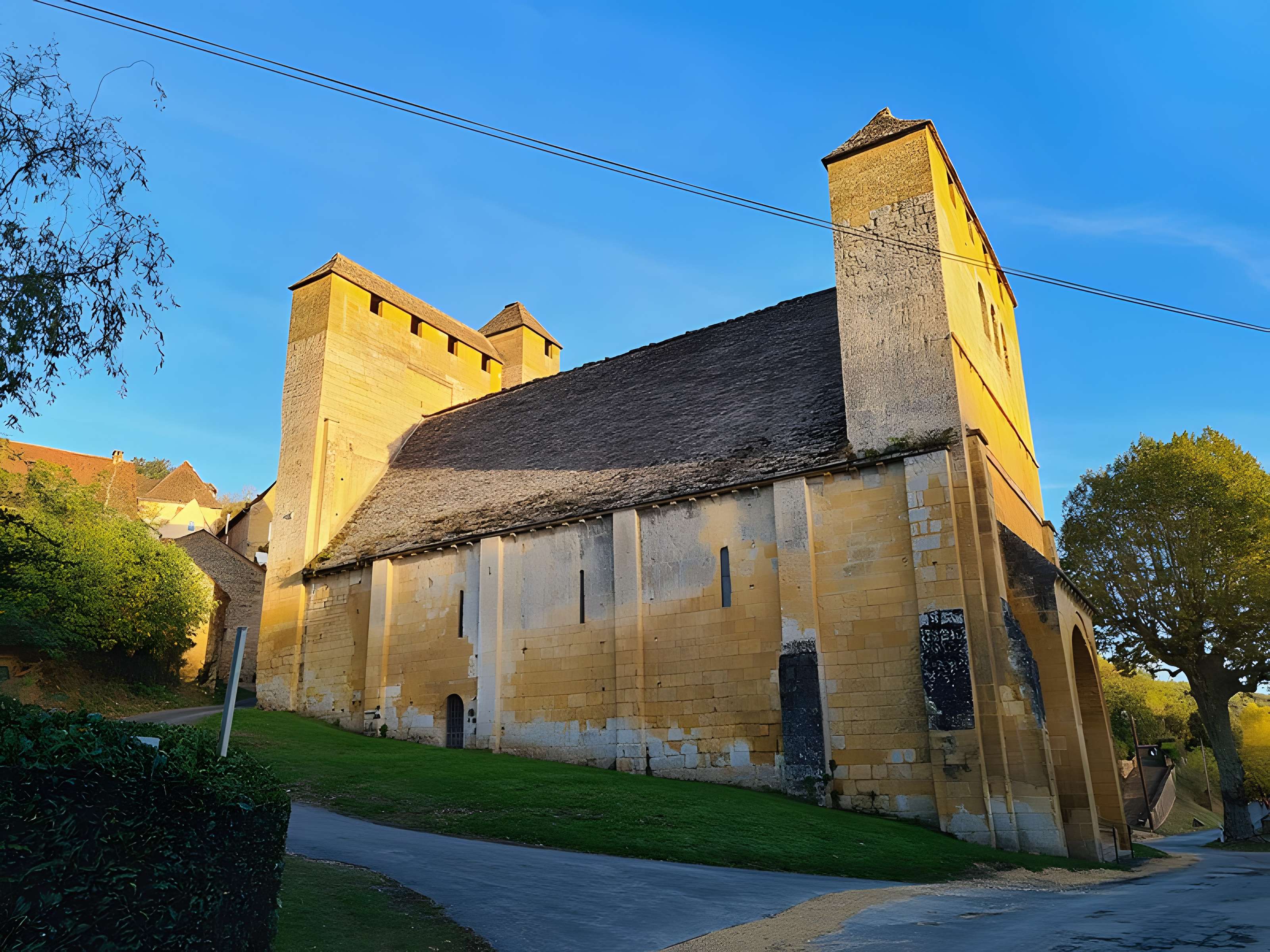 Église Saint-Pierre de Sireuil