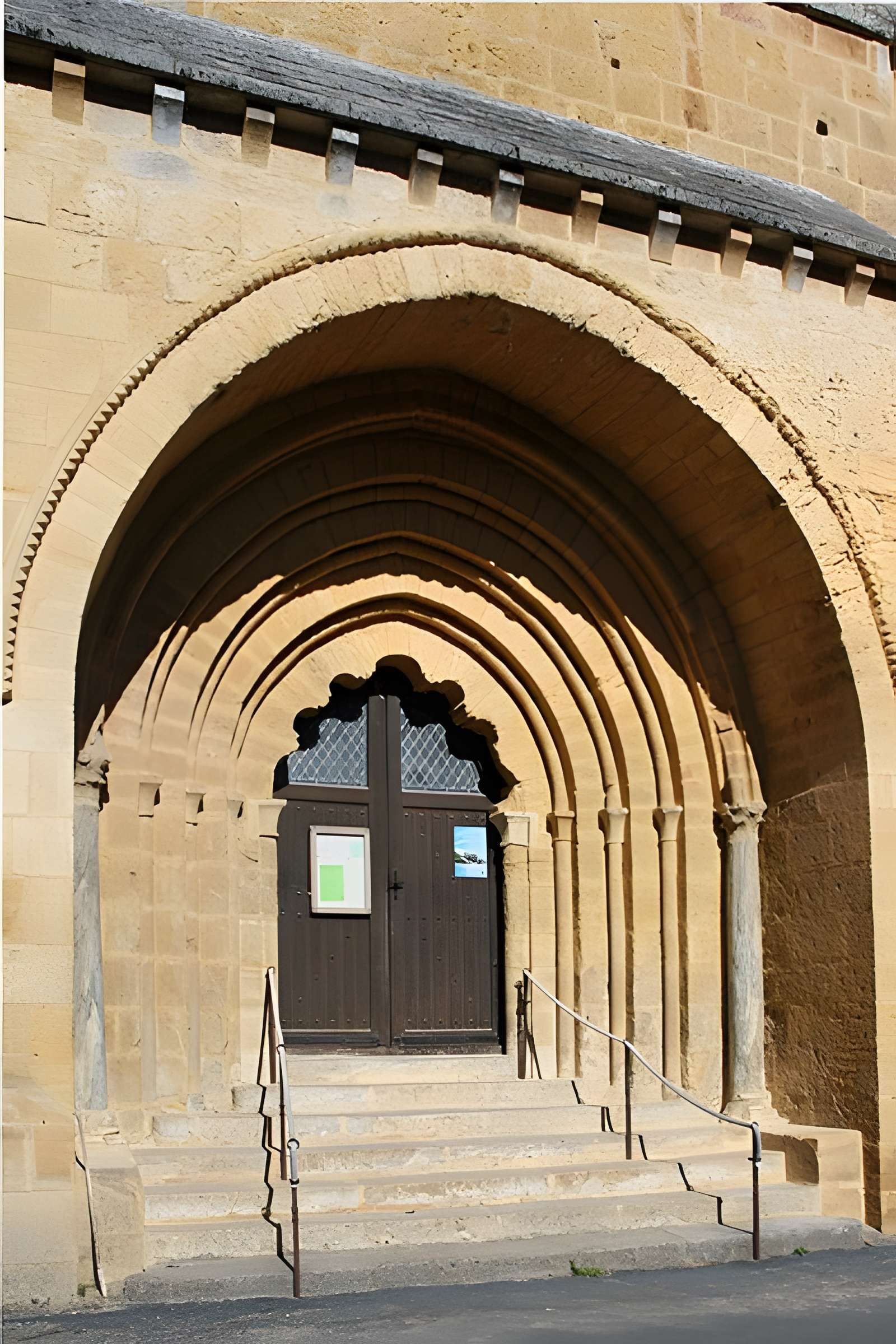Église Saint-Pierre de Sireuil
