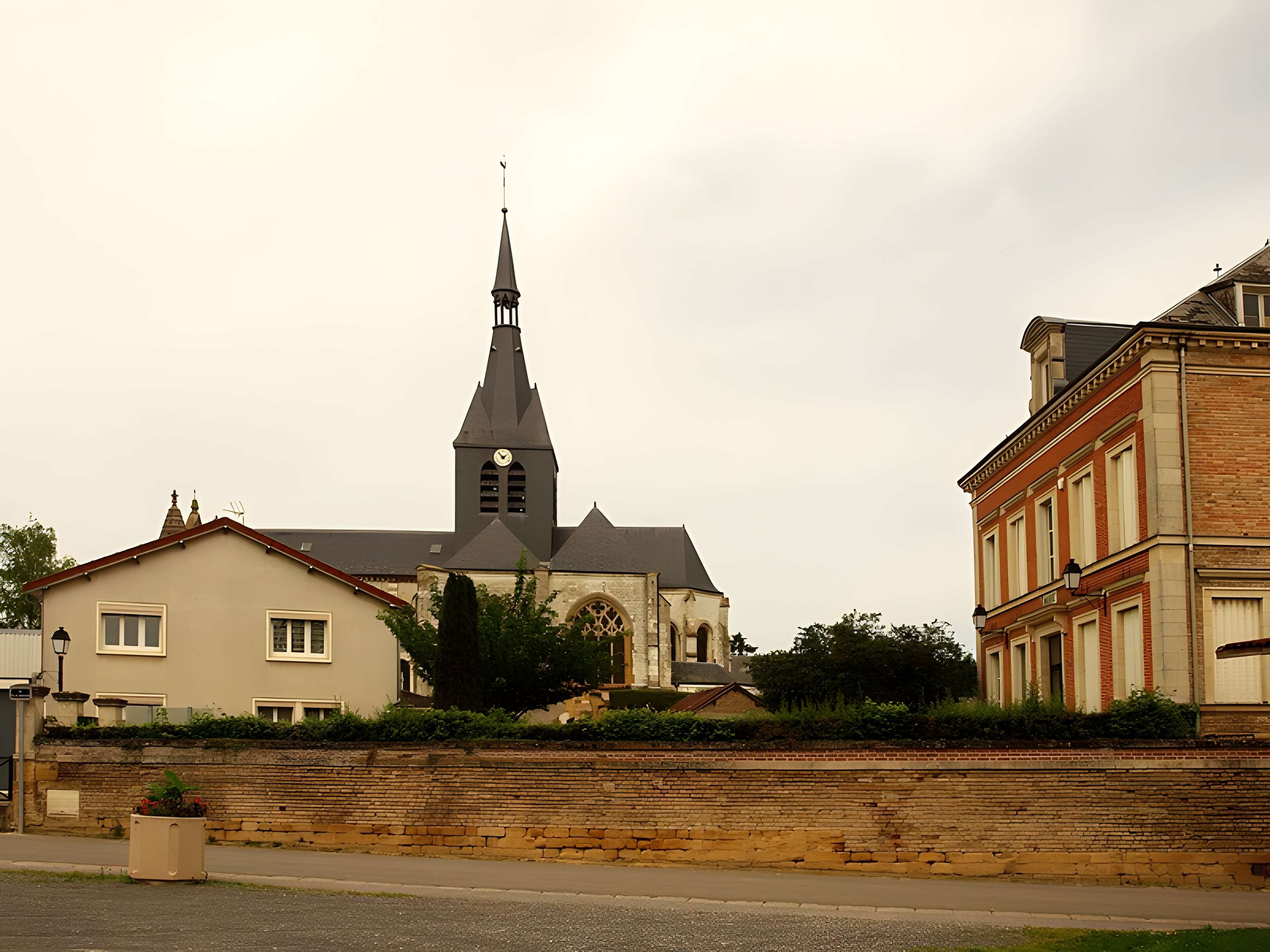 Église Saint-Pierre de Tagnon