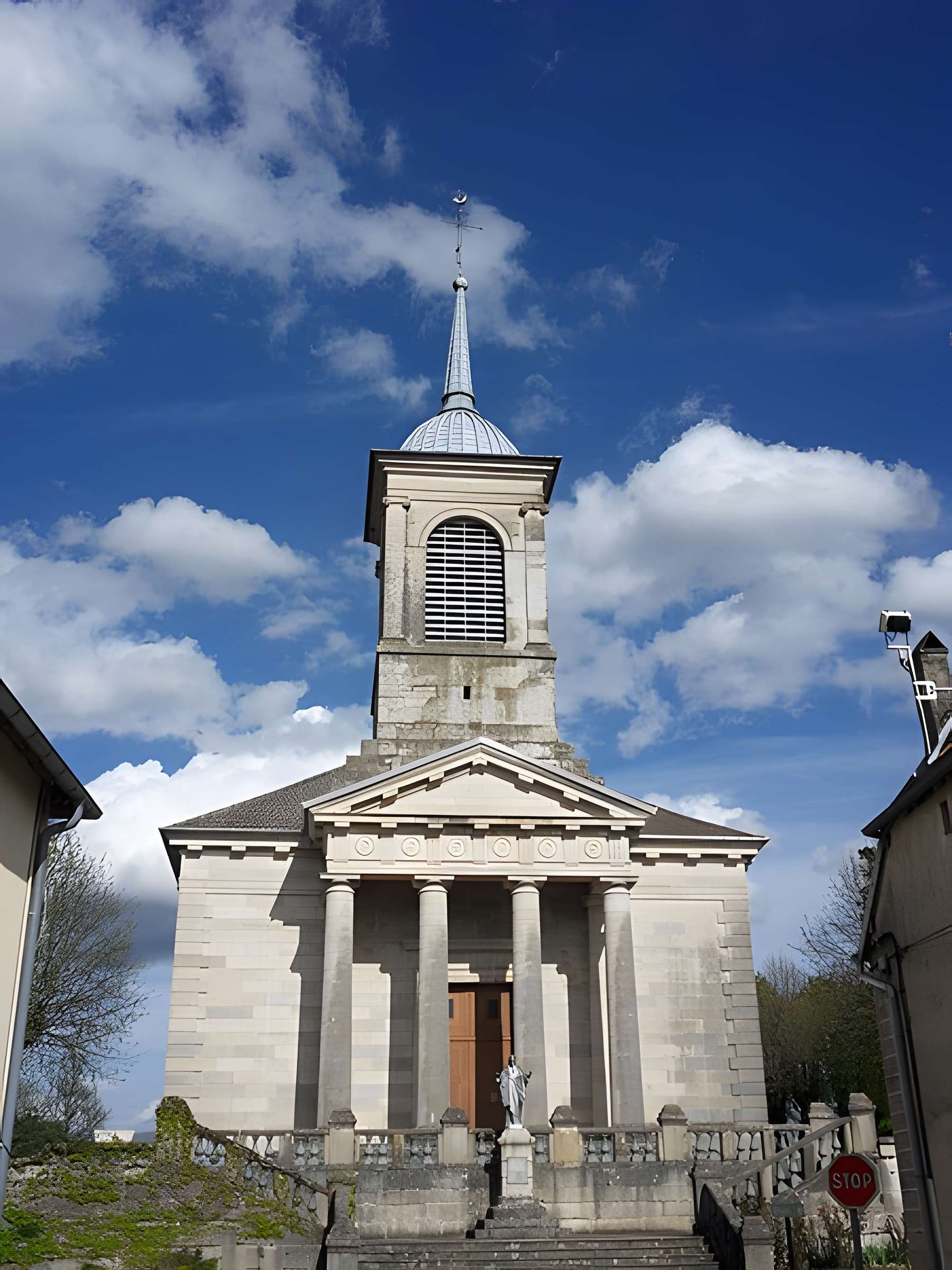Église Saint-Pierre de Valay