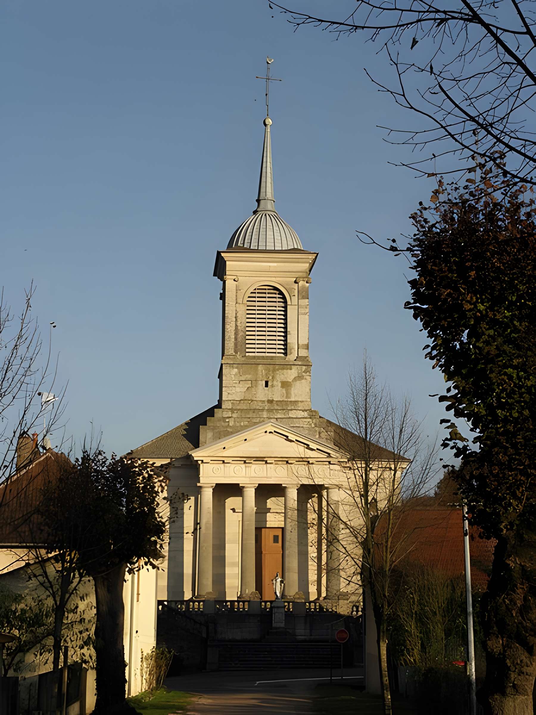 Église Saint-Pierre de Valay