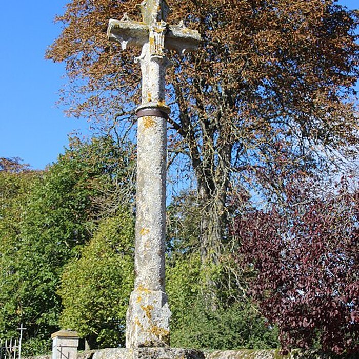 Photo de Église Saint-Pierre de Varennes-Bourreau