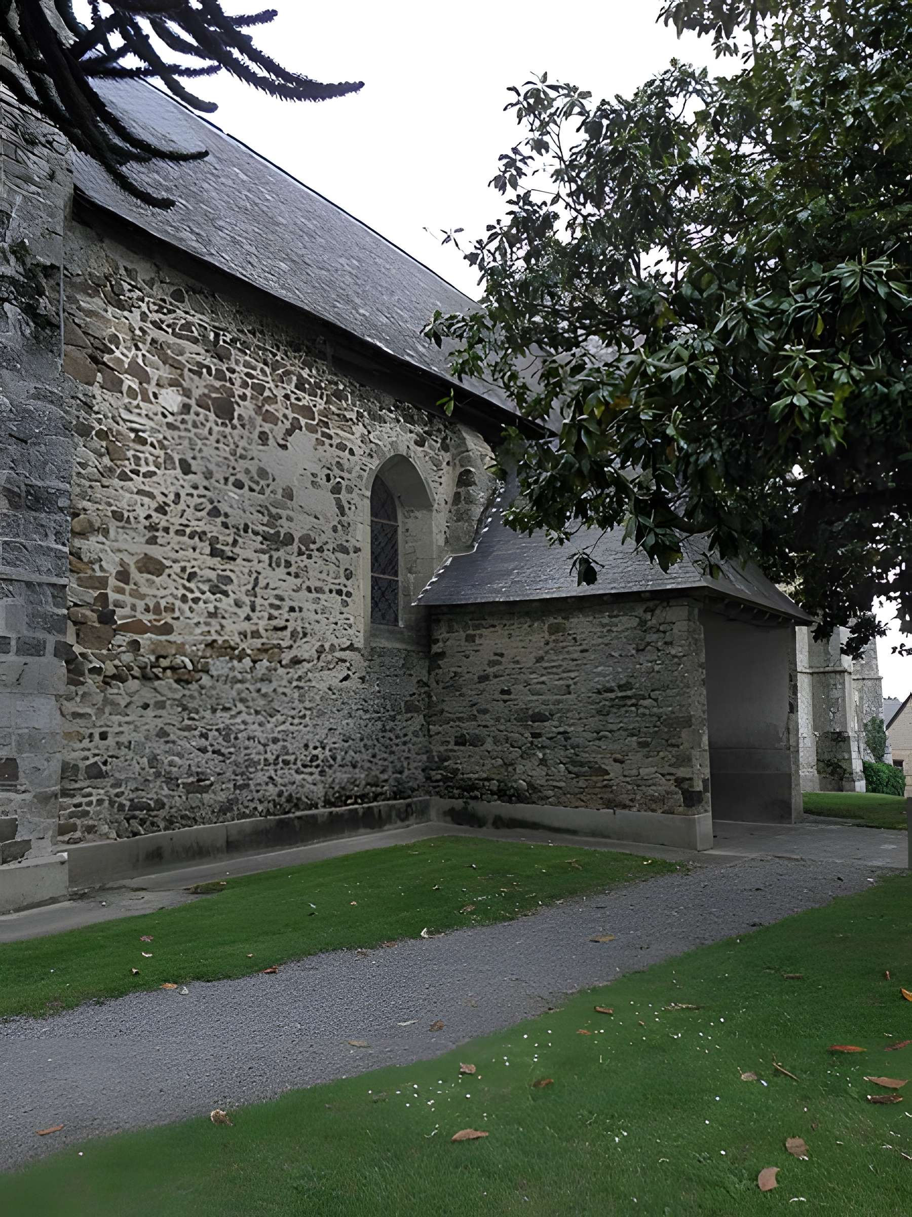 Église Saint-Pierre de Visseiche