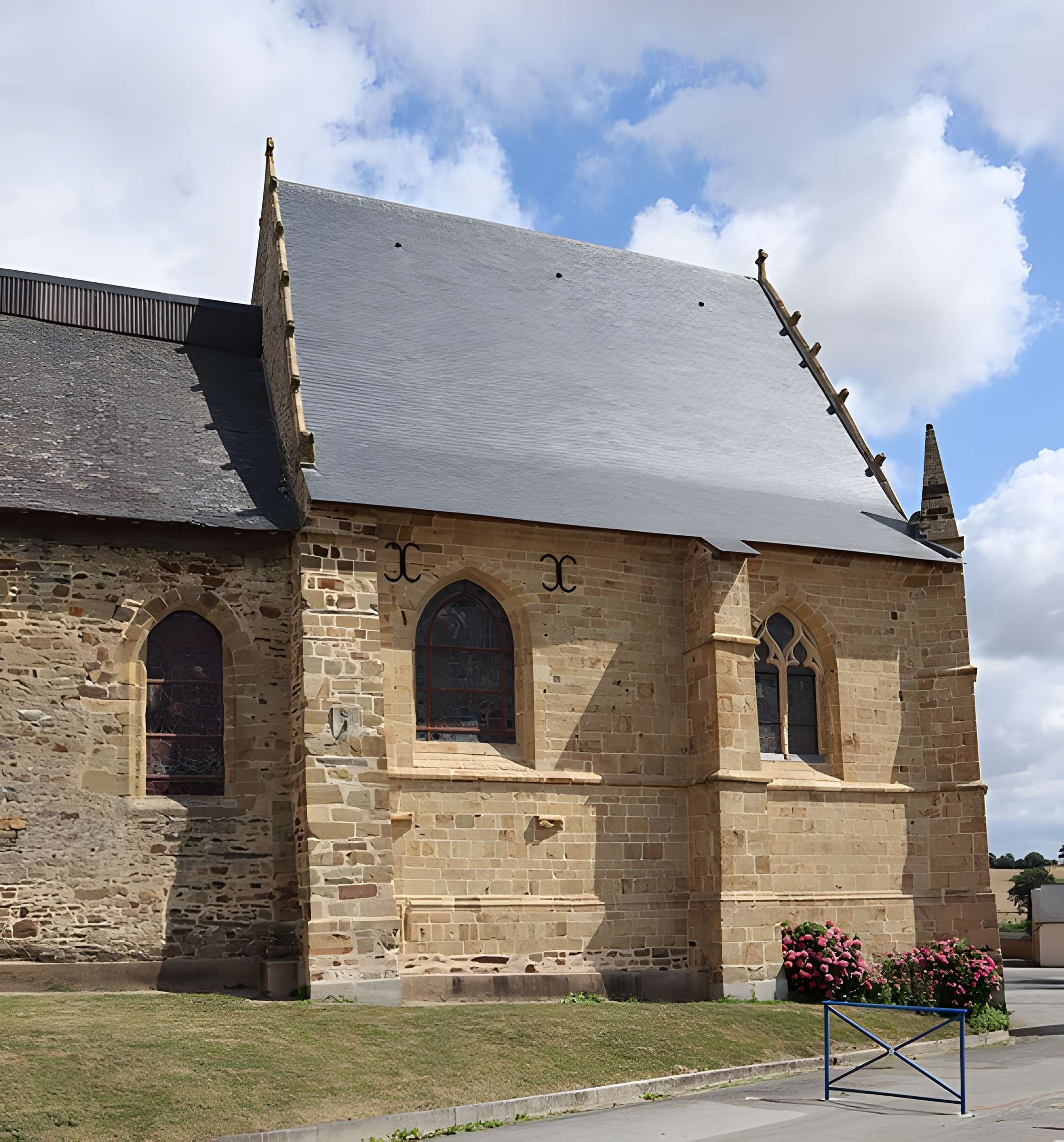 Église Saint-Pierre de Visseiche