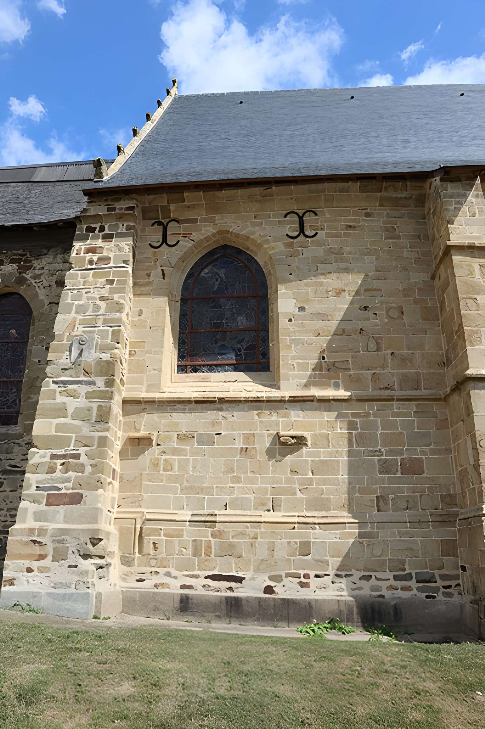 Église Saint-Pierre de Visseiche