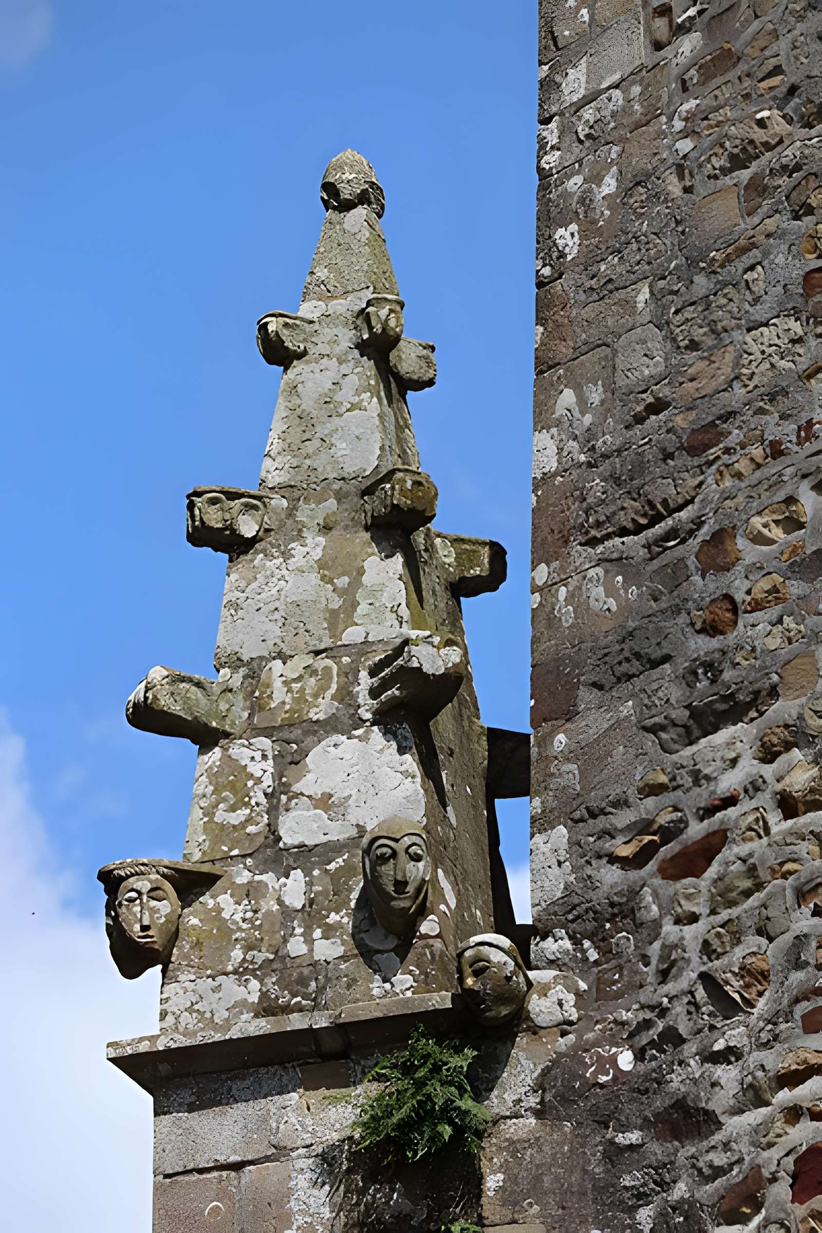 Église Saint-Pierre de Visseiche