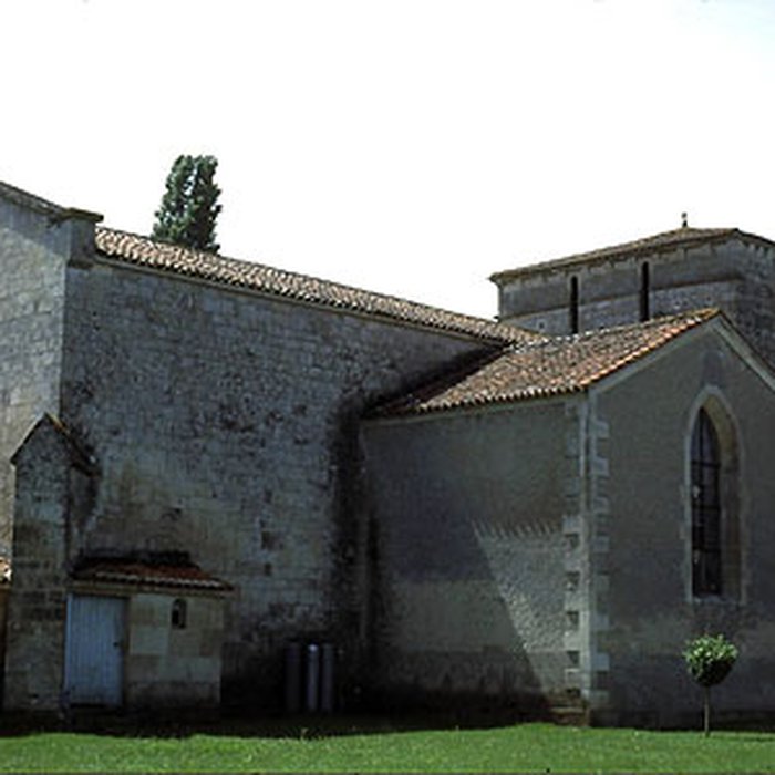 Photo de Église Saint-Pierre de Xanton-Chassenon