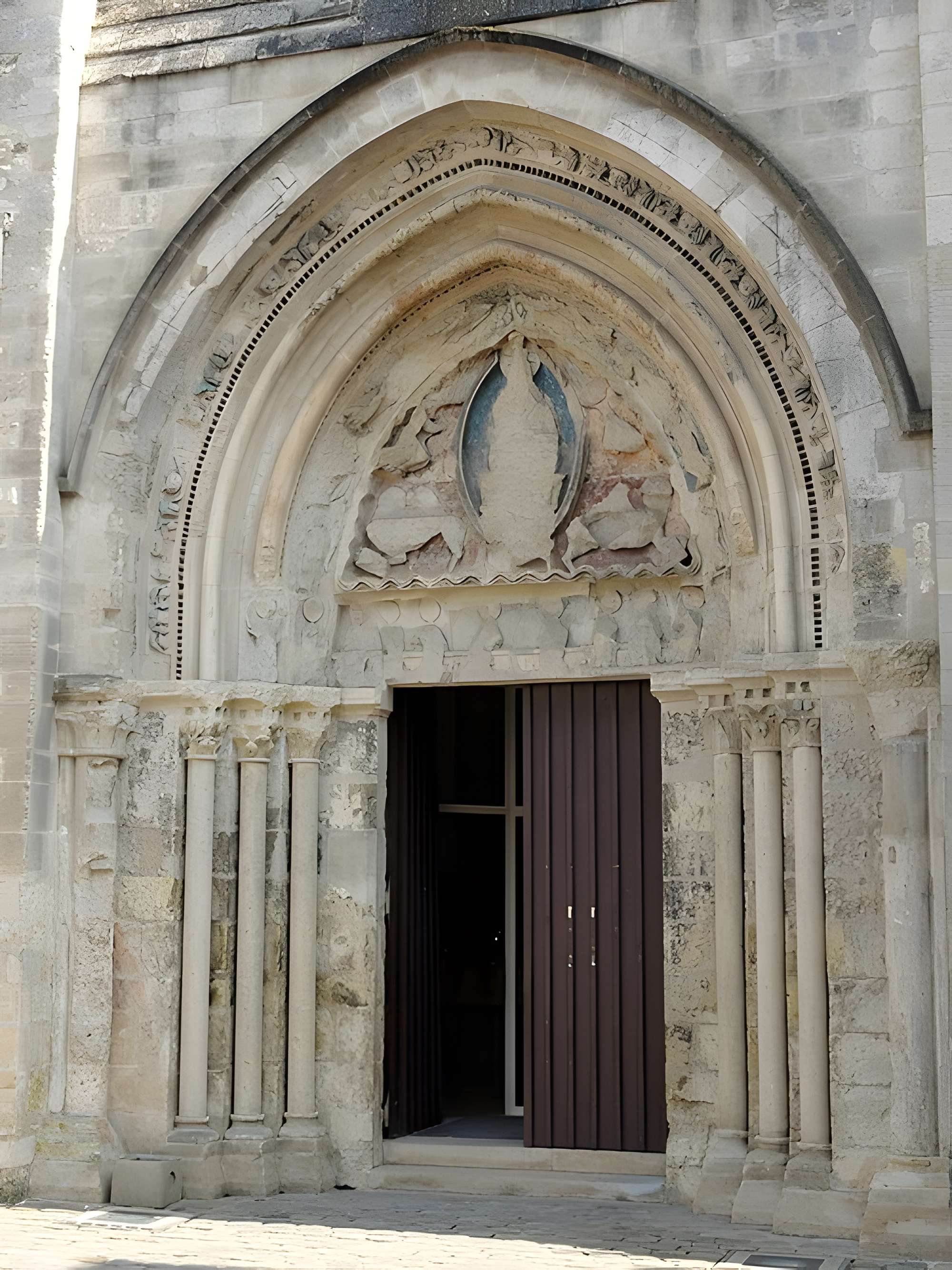 Église Saint-Pierre des Minimes à Compiègne