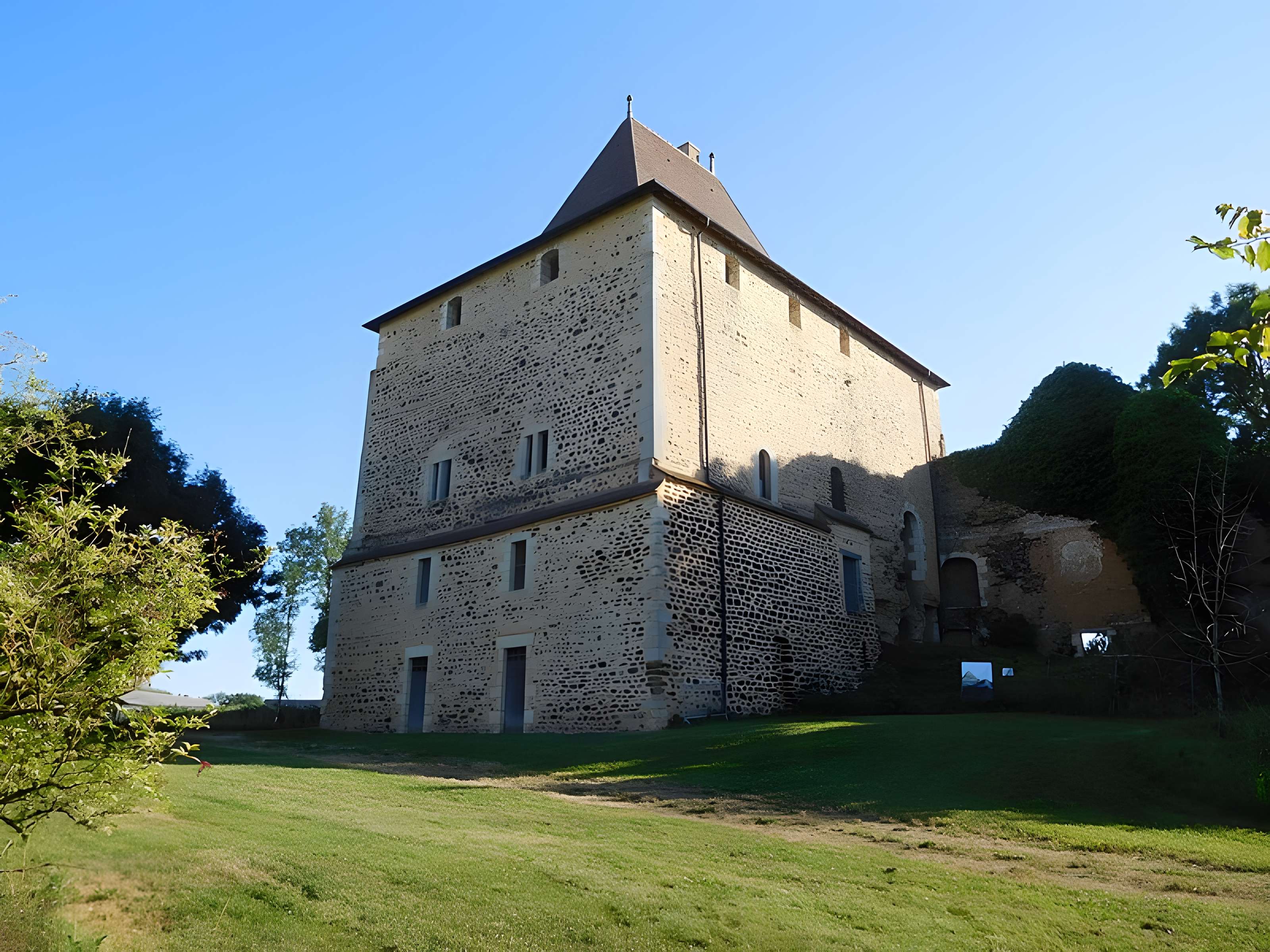 Ensemble castral de Vèvre