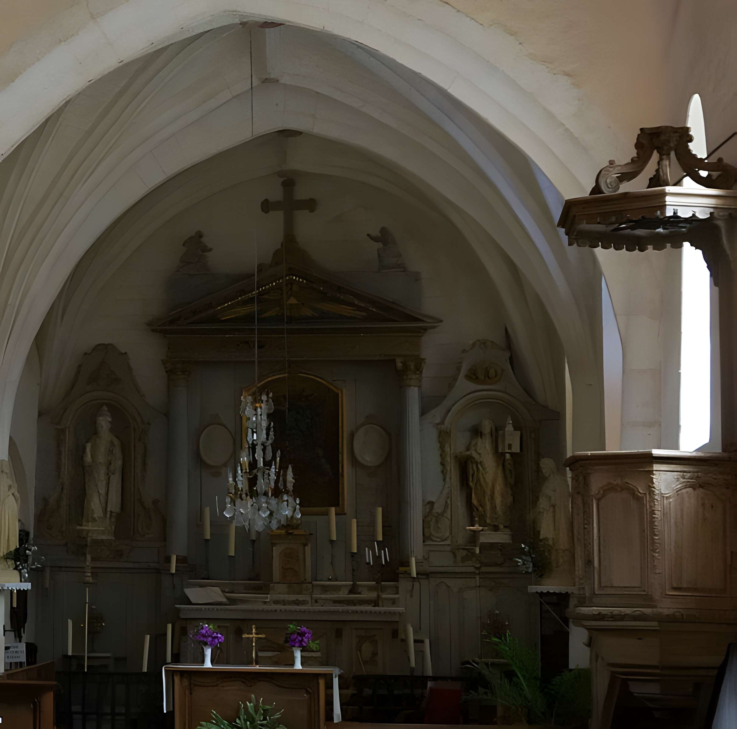 Église Saint-Pierre d'Isle-Aumont