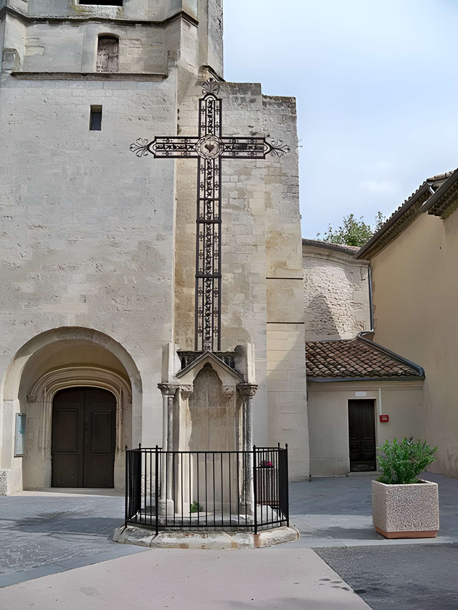 Église Saint-Pierre-aux-Liens de Lapalud