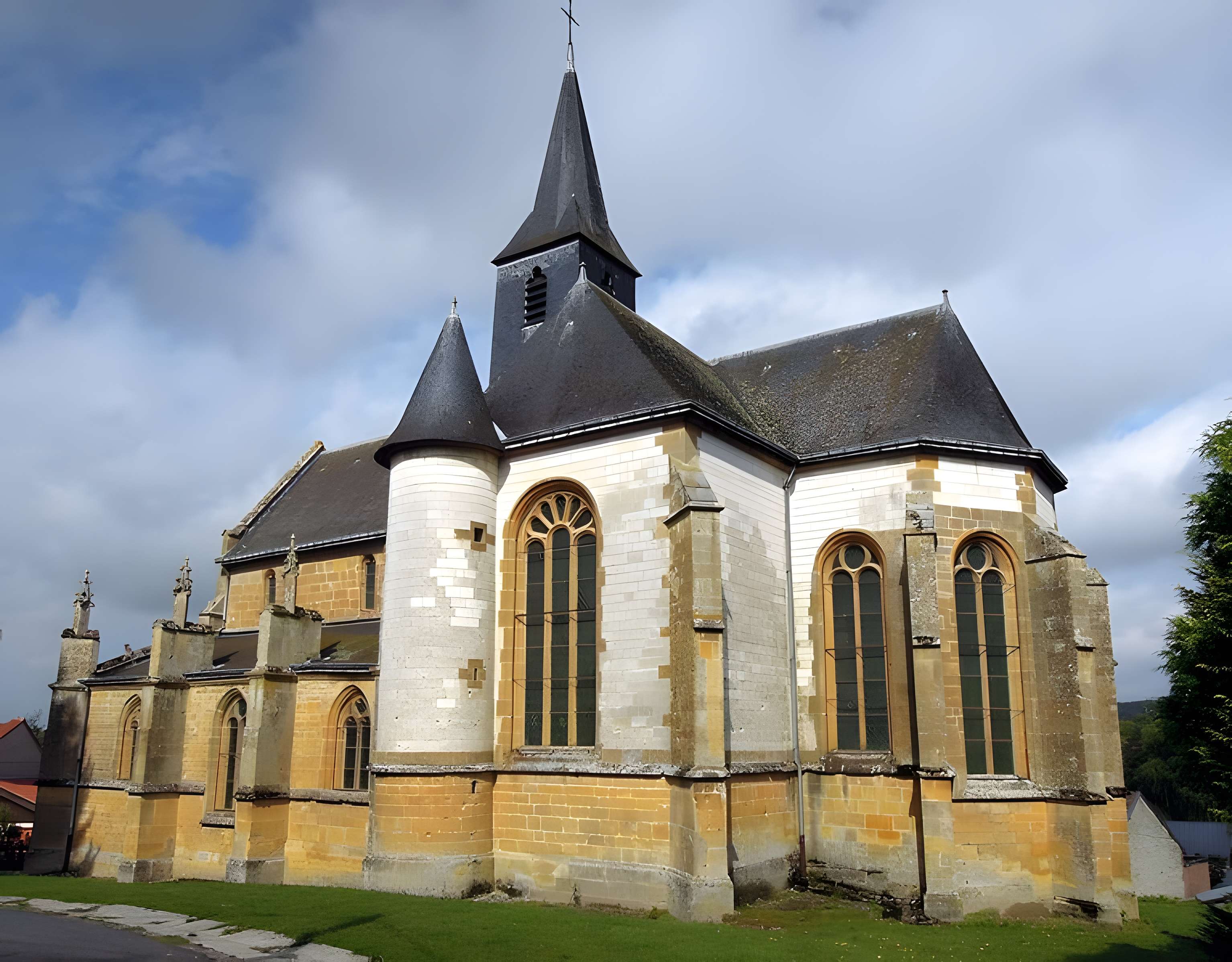 Église Saint-Pierre-aux-Liens d'Olizy 