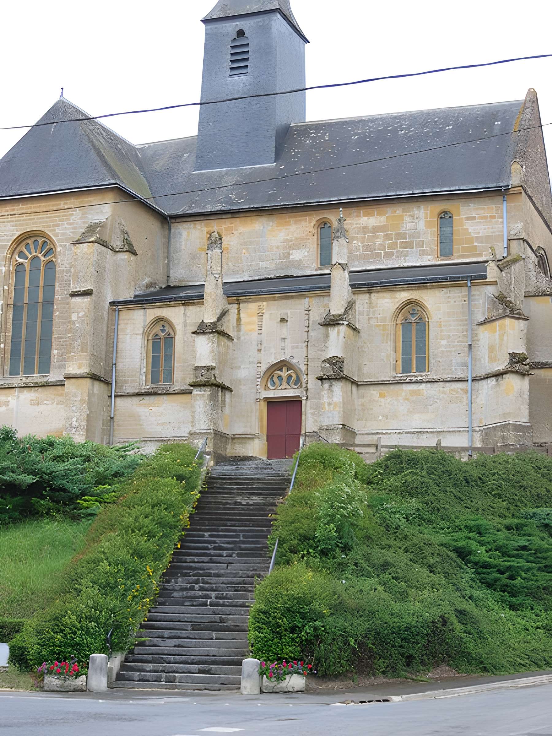Église Saint-Pierre-aux-Liens d'Olizy
