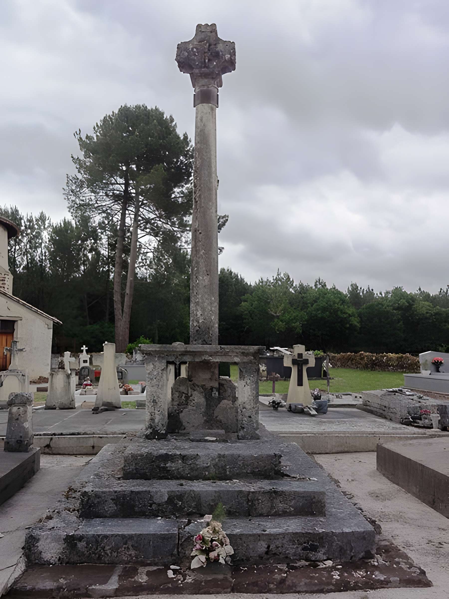 Église Saint-Pierre-de-Mons de Belin-Béliet