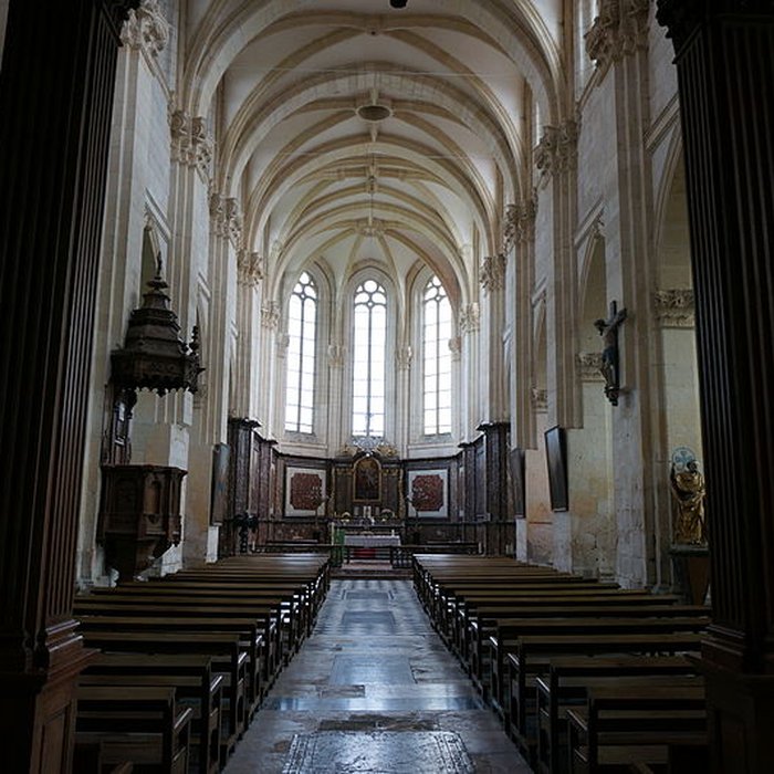 Photo de Église Saint-Pierre-du-Prieuré de Novy-Chevrières