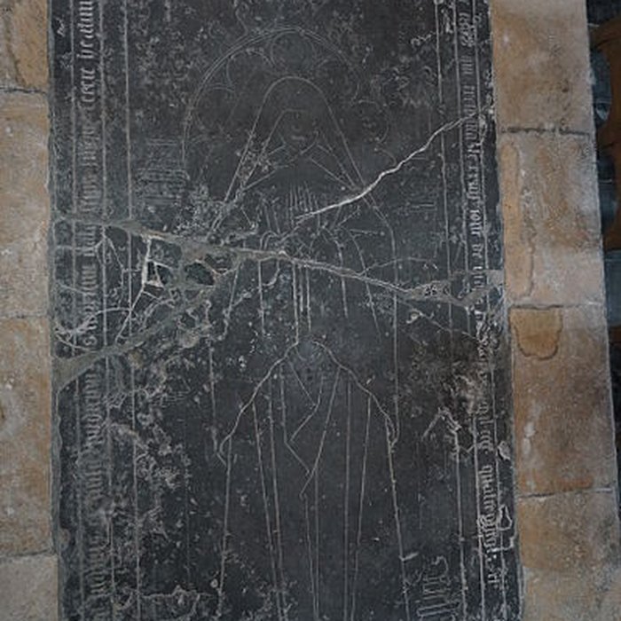 Photo de Église Saint-Pierre-du-Prieuré de Novy-Chevrières