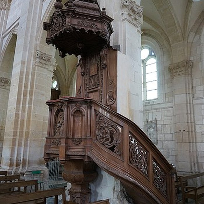 Photo de Église Saint-Pierre-du-Prieuré de Novy-Chevrières