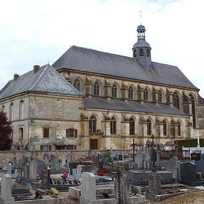 Photo de Église Saint-Pierre-du-Prieuré de Novy-Chevrières