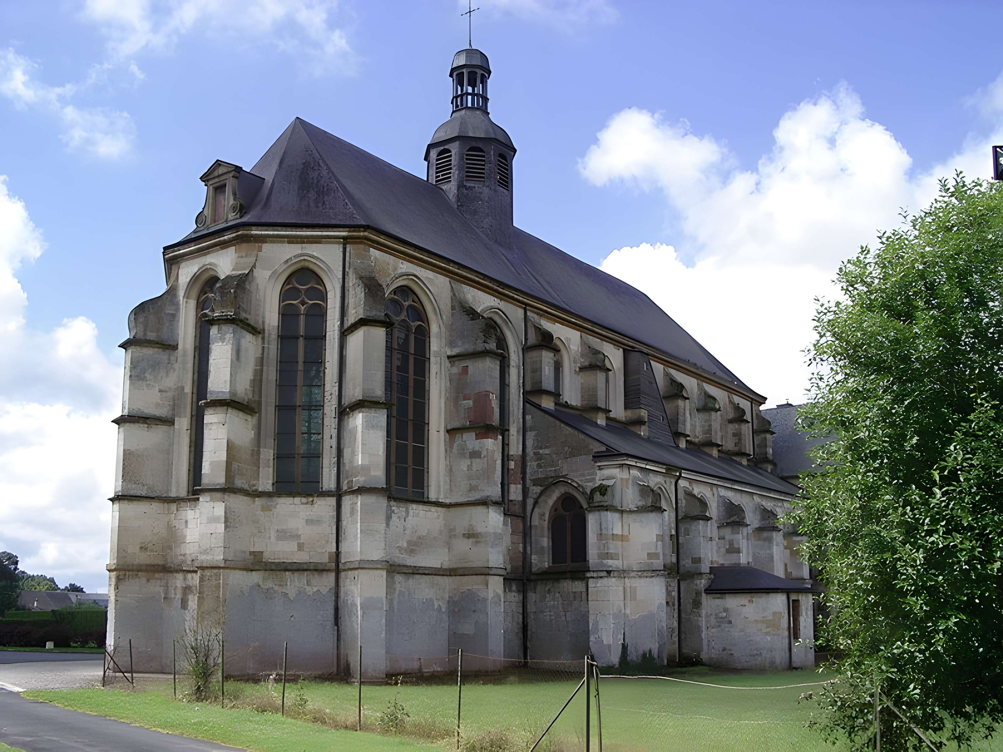 Église Saint-Pierre-du-Prieuré de Novy-Chevrières 