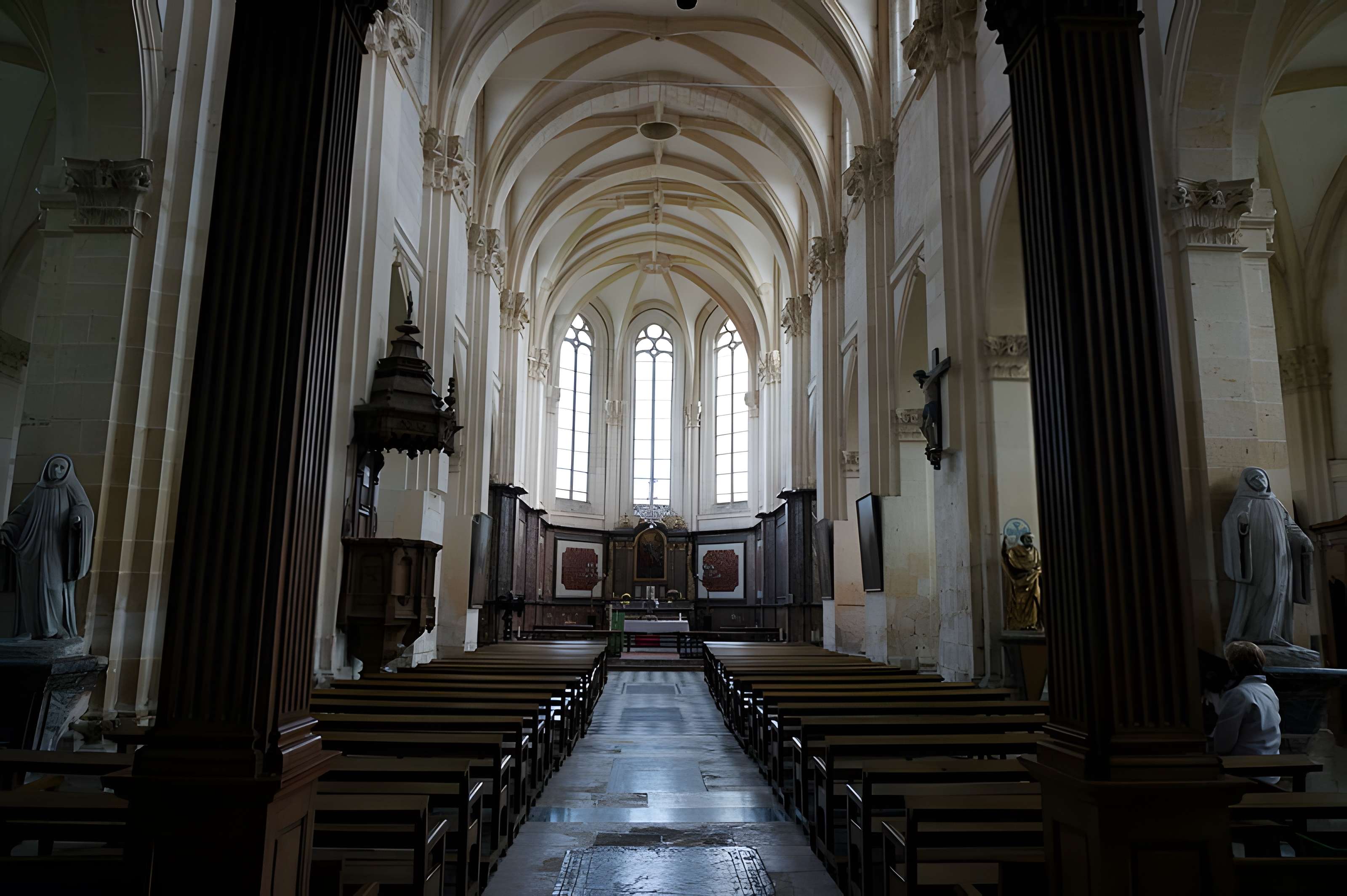 Église Saint-Pierre-du-Prieuré de Novy-Chevrières