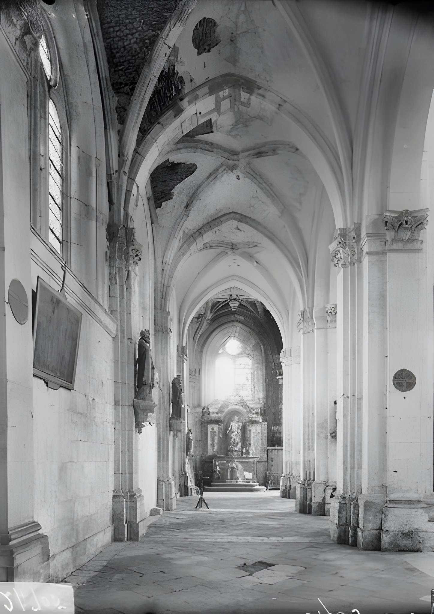 Église Saint-Pierre-du-Prieuré de Novy-Chevrières