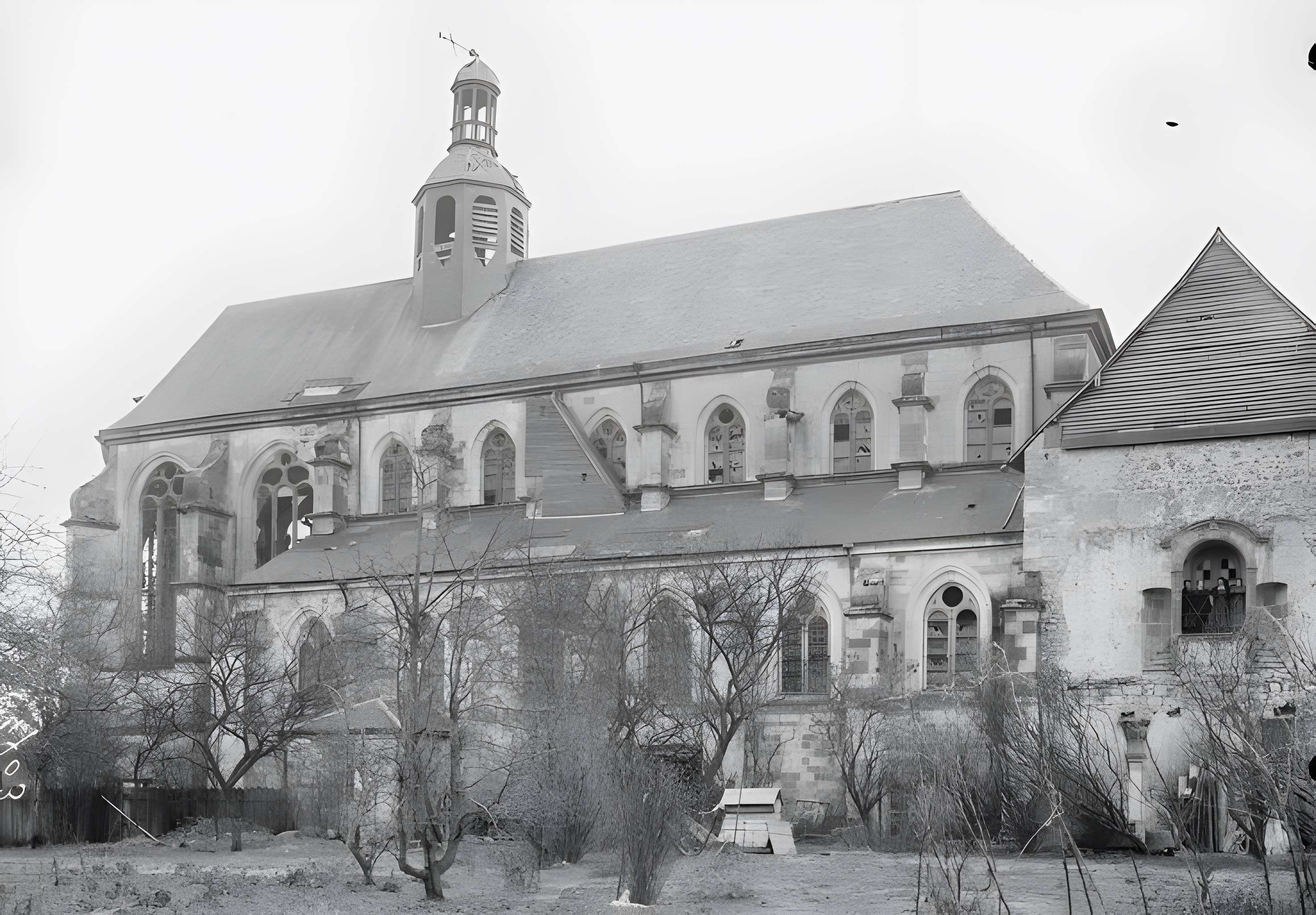 Église Saint-Pierre-du-Prieuré de Novy-Chevrières