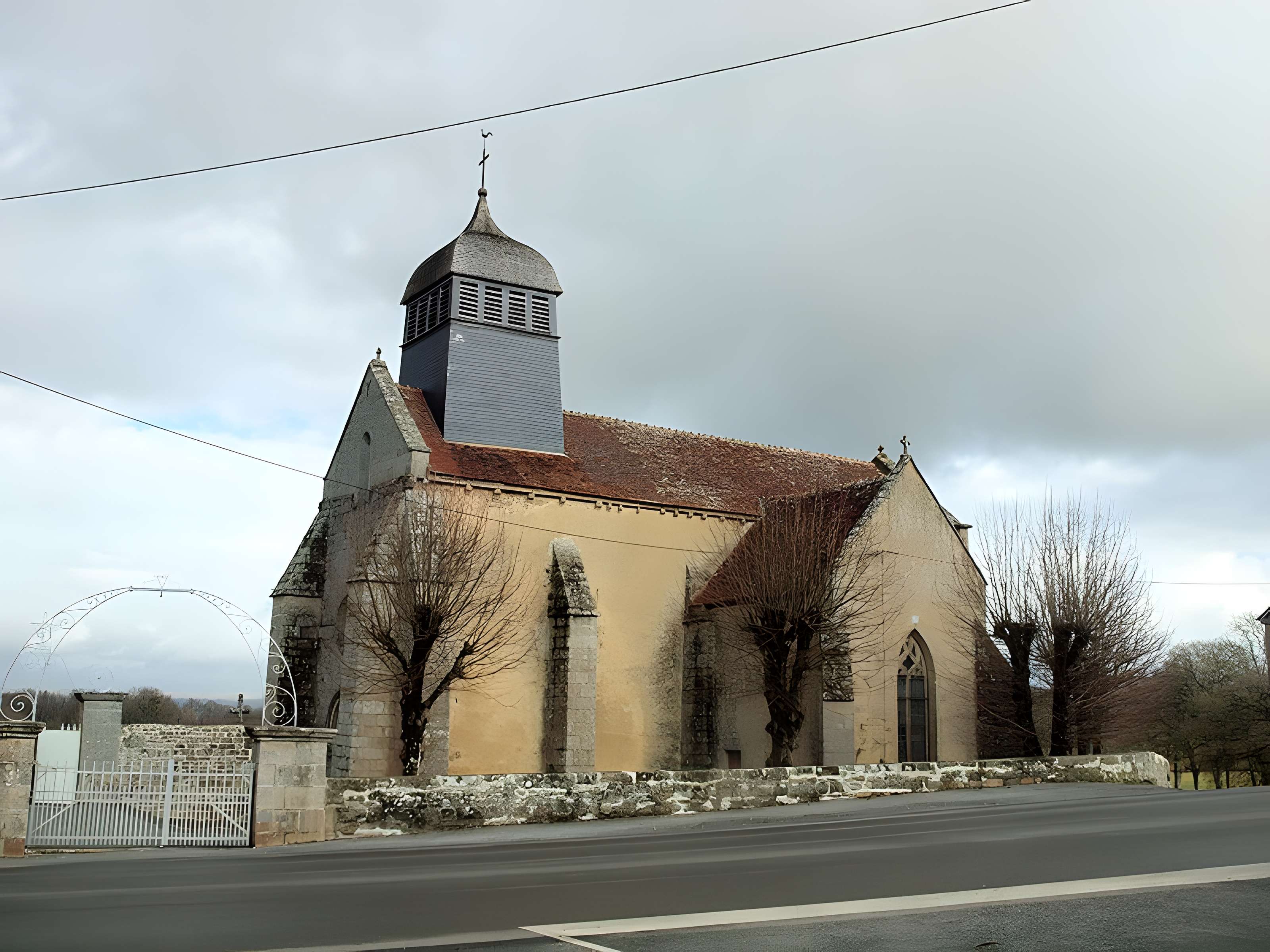 Église Saint-Pierre-ès-Liens de Châtelus-Malvaleix