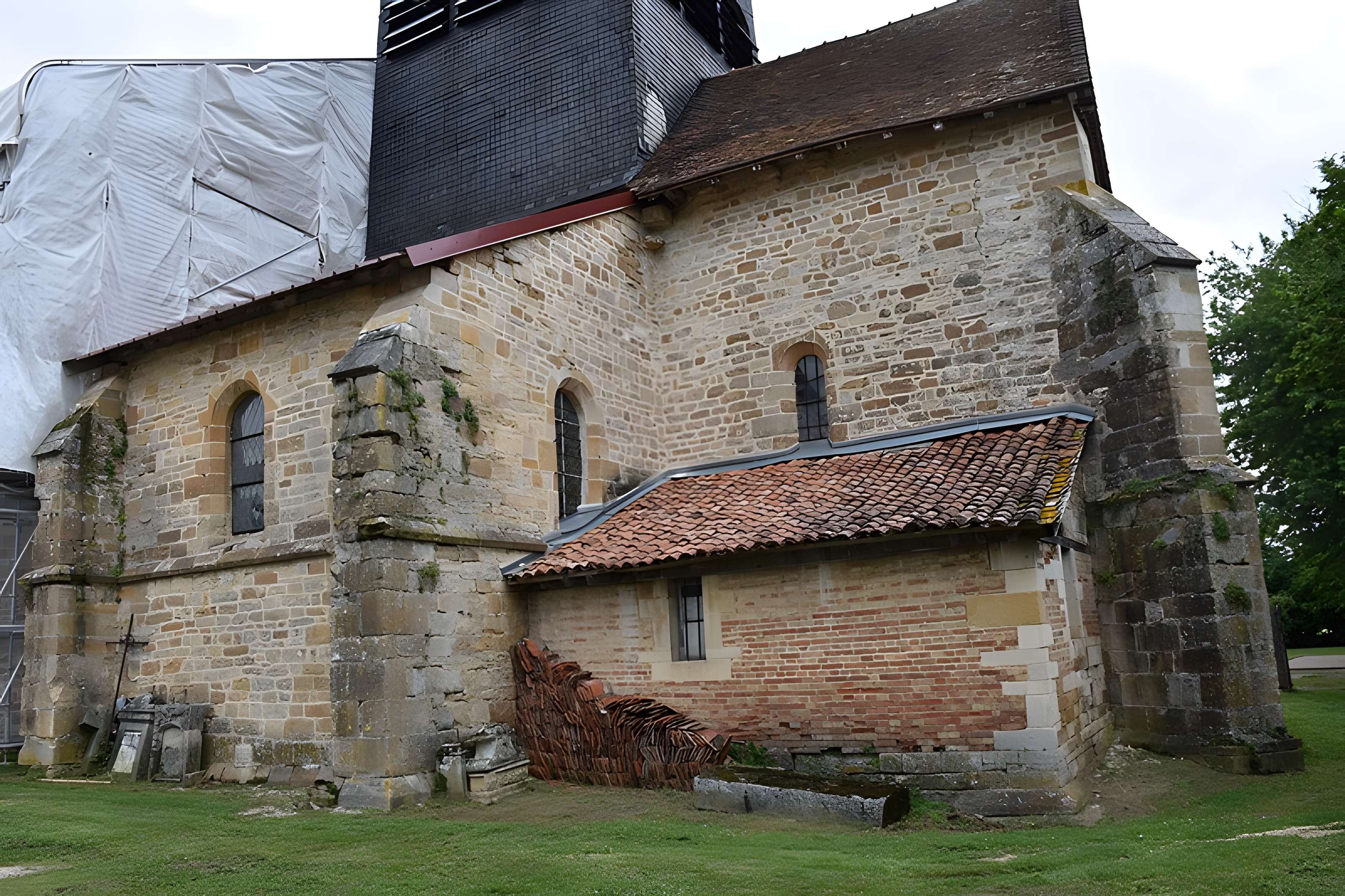 Église Saint-Pierre-ès-Liens de Joncreuil