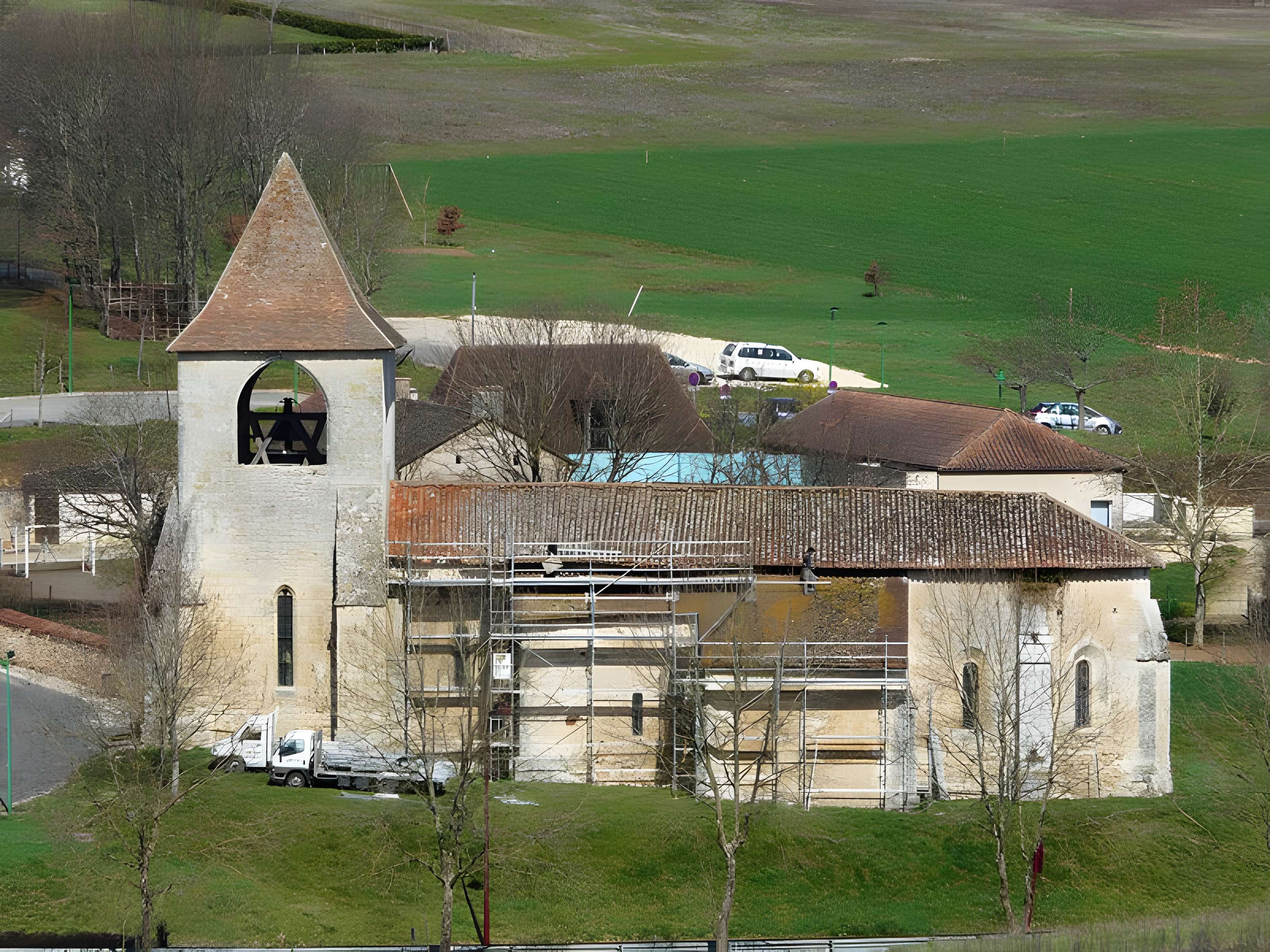 Église Saint-Pierre-ès-Liens de La Douze