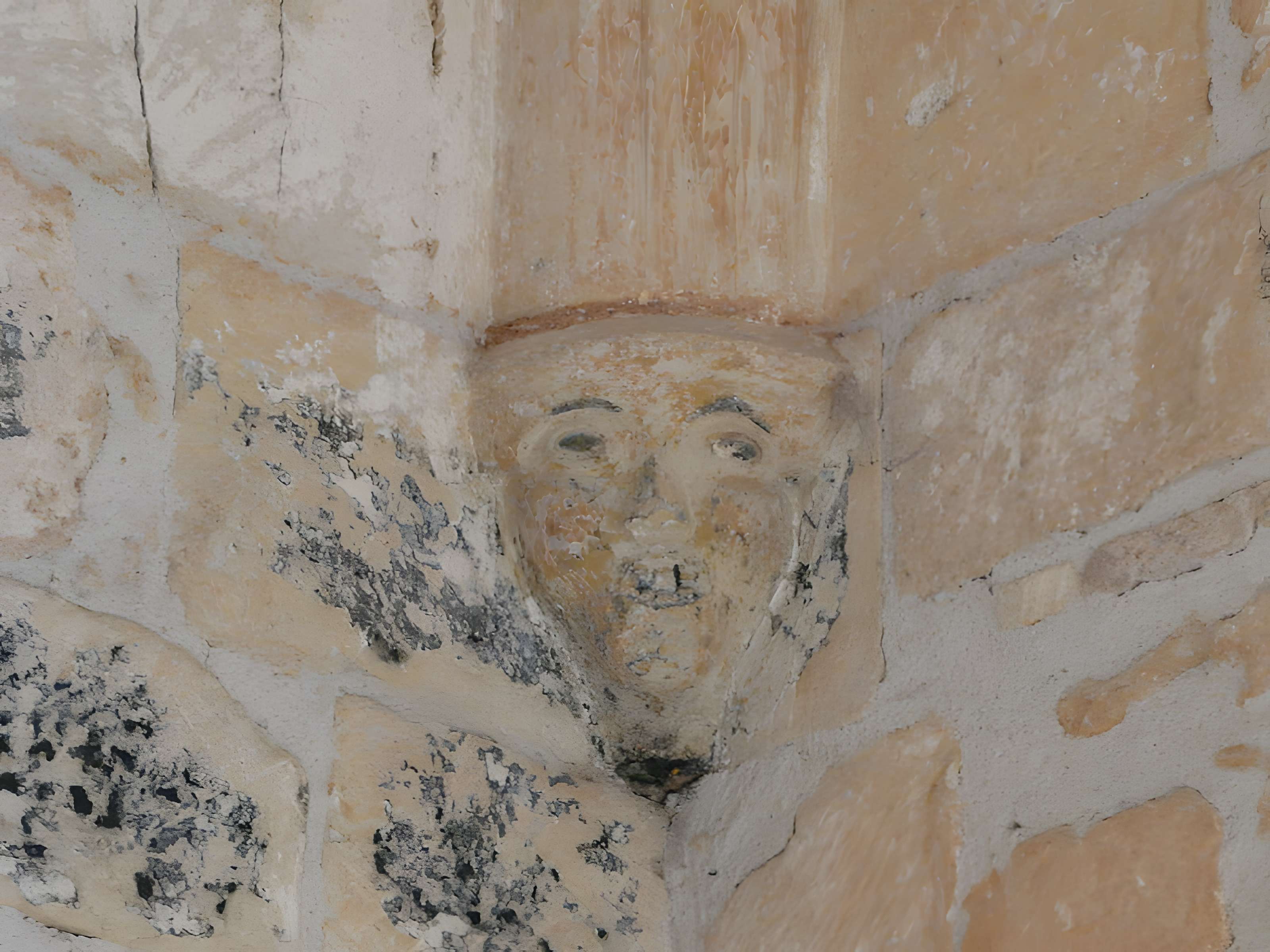 Église Saint-Pierre-ès-Liens de La Douze