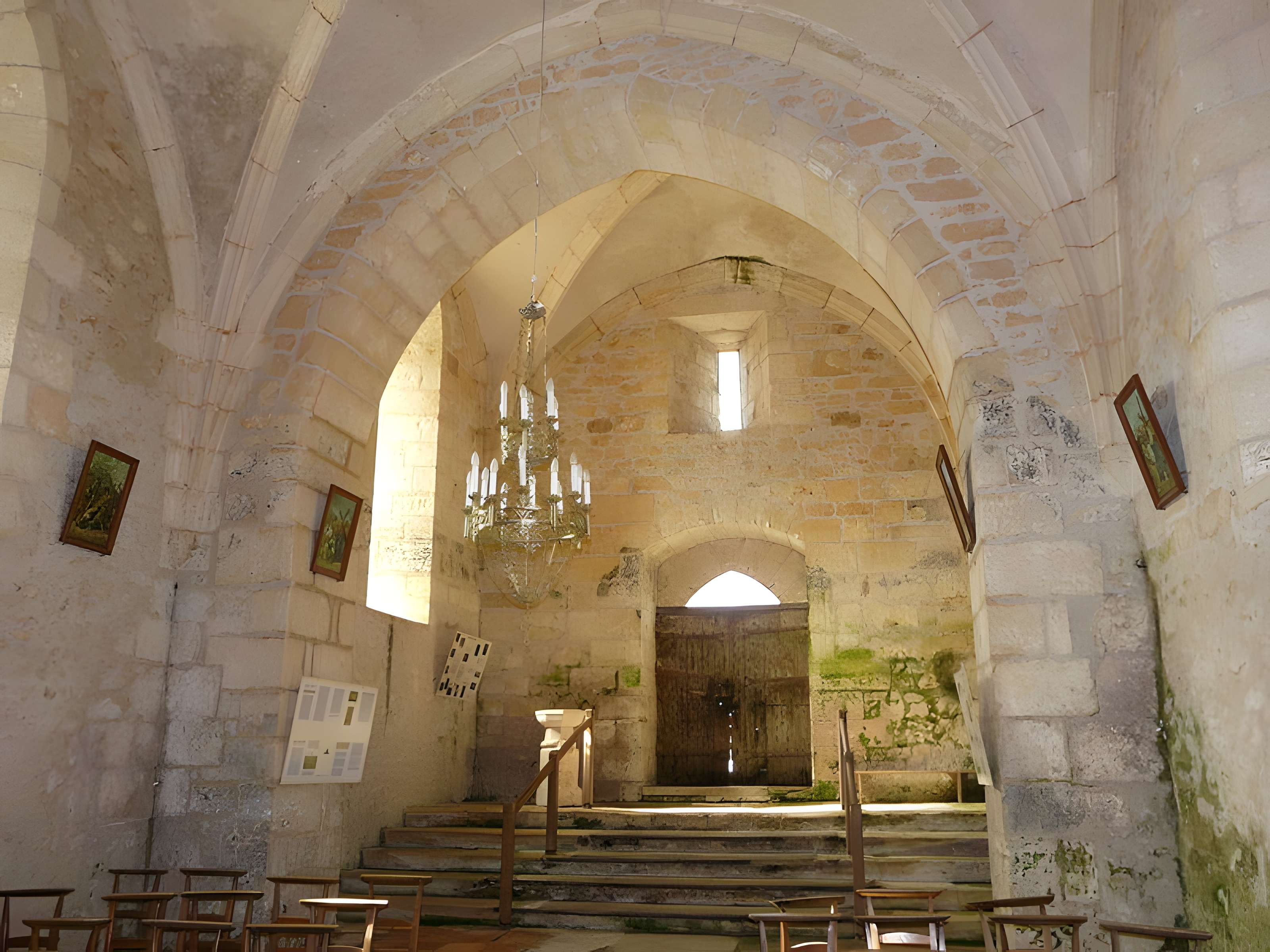 Église Saint-Pierre-ès-Liens de La Douze