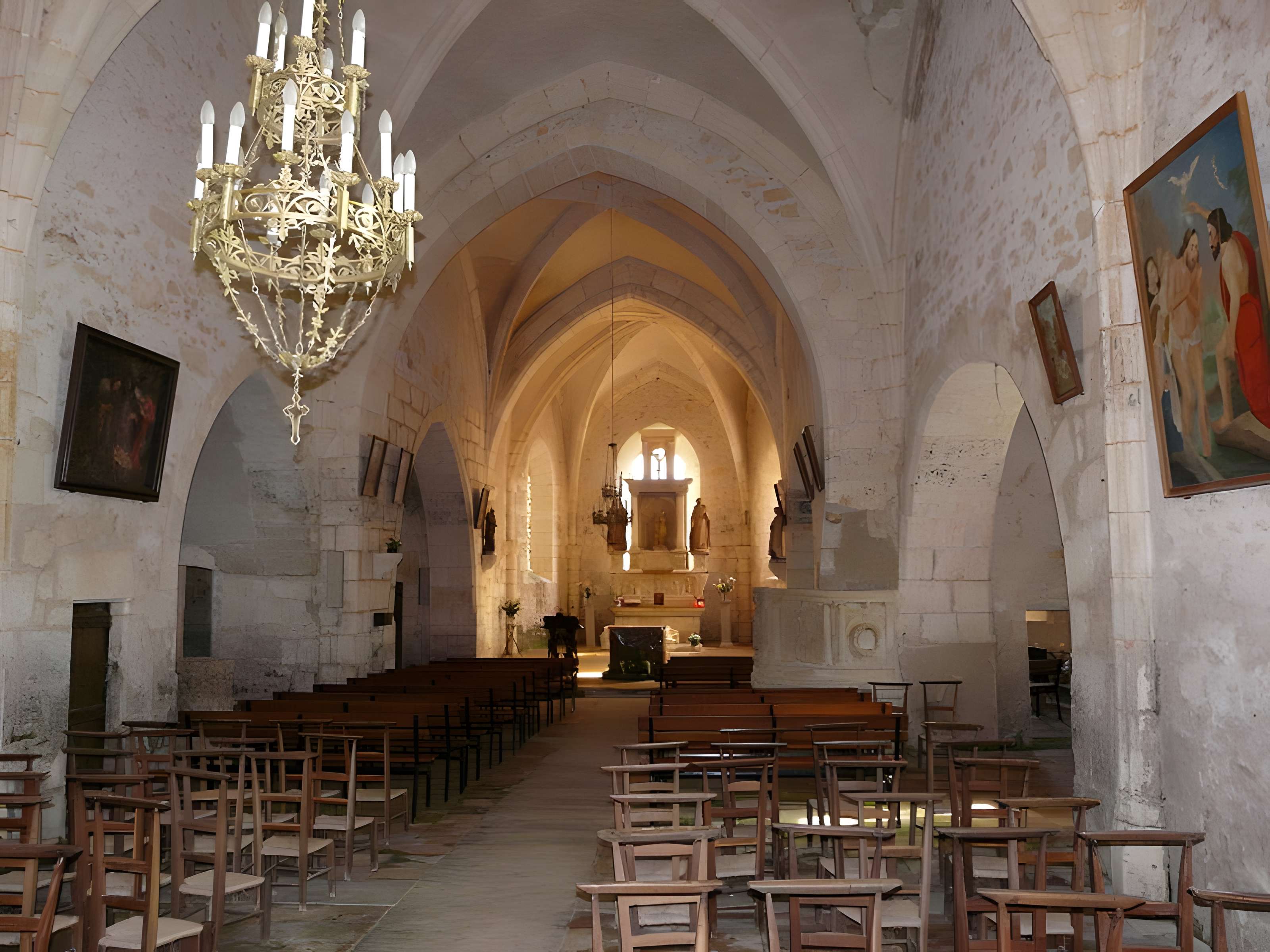 Église Saint-Pierre-ès-Liens de La Douze