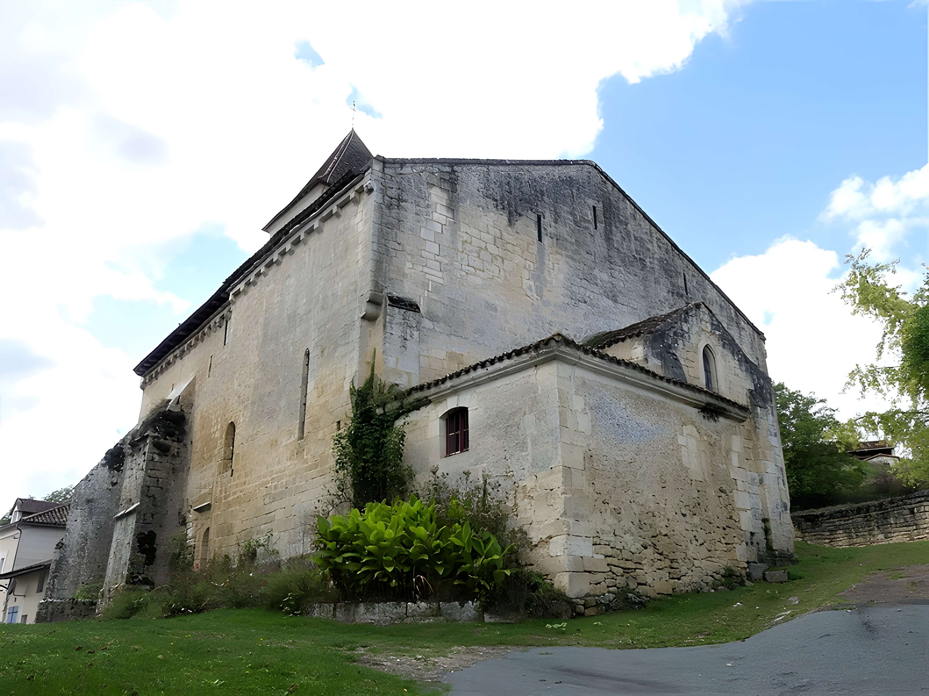 Église Saint-Pierre-ès-Liens de Vieux-Mareuil