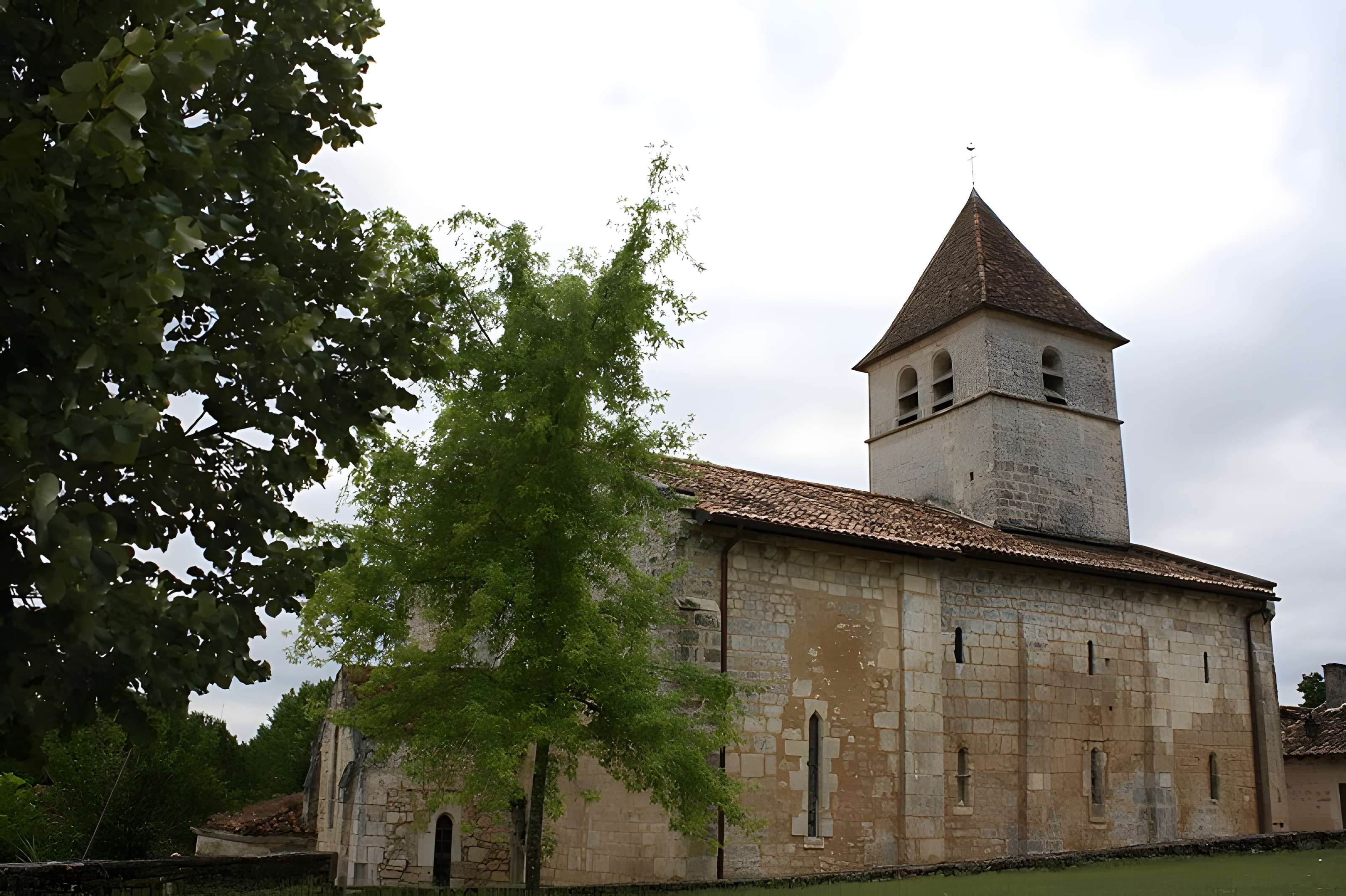 Église Saint-Pierre-ès-Liens de Vieux-Mareuil
