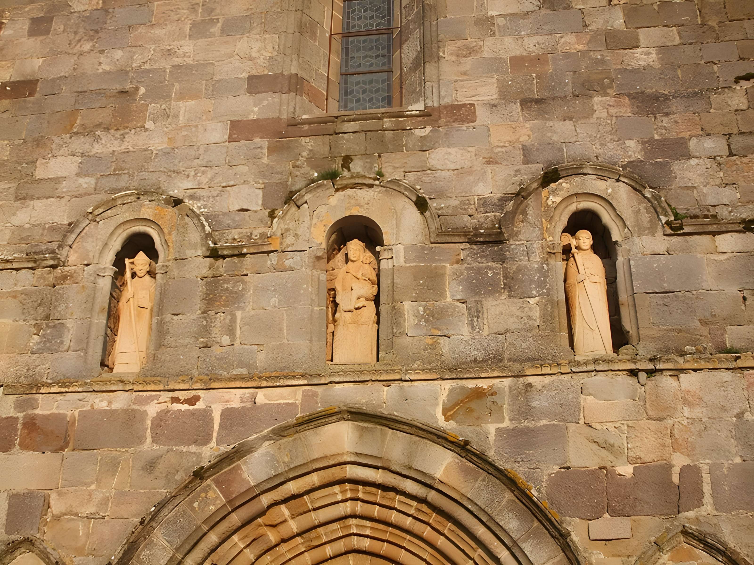 Église Saint-Pierre-et-Saint-Pardoux d'Arnac-Pompadour