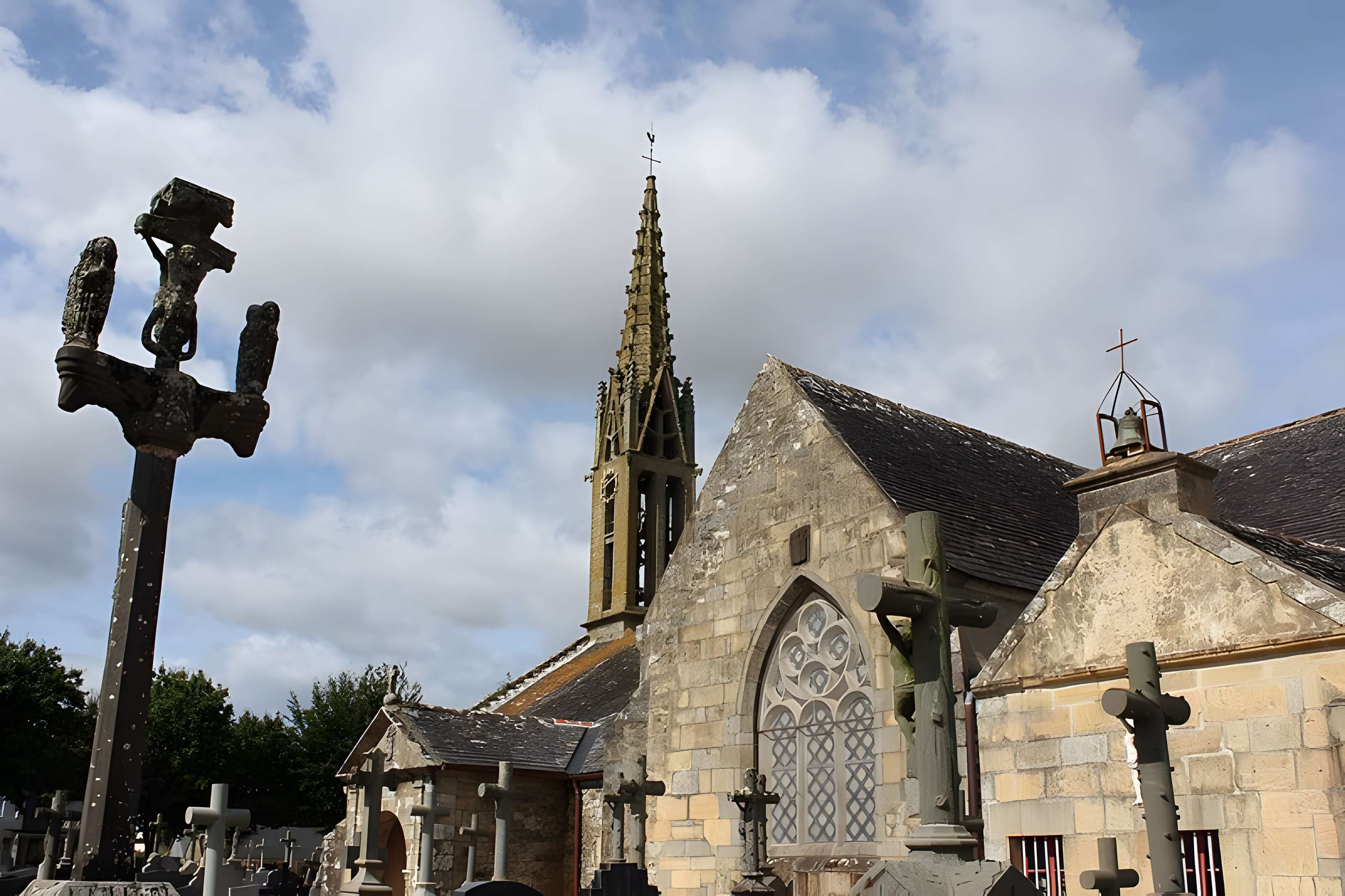 Église Saint-Pierre-et-Saint-Paul d'Argol