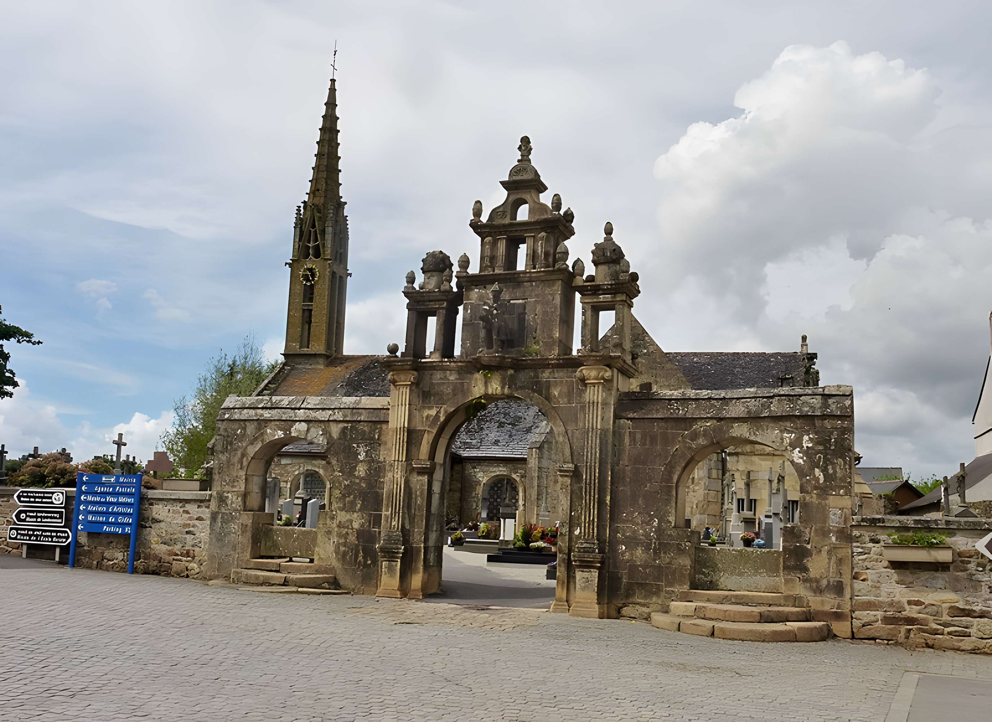 Église Saint-Pierre-et-Saint-Paul d'Argol