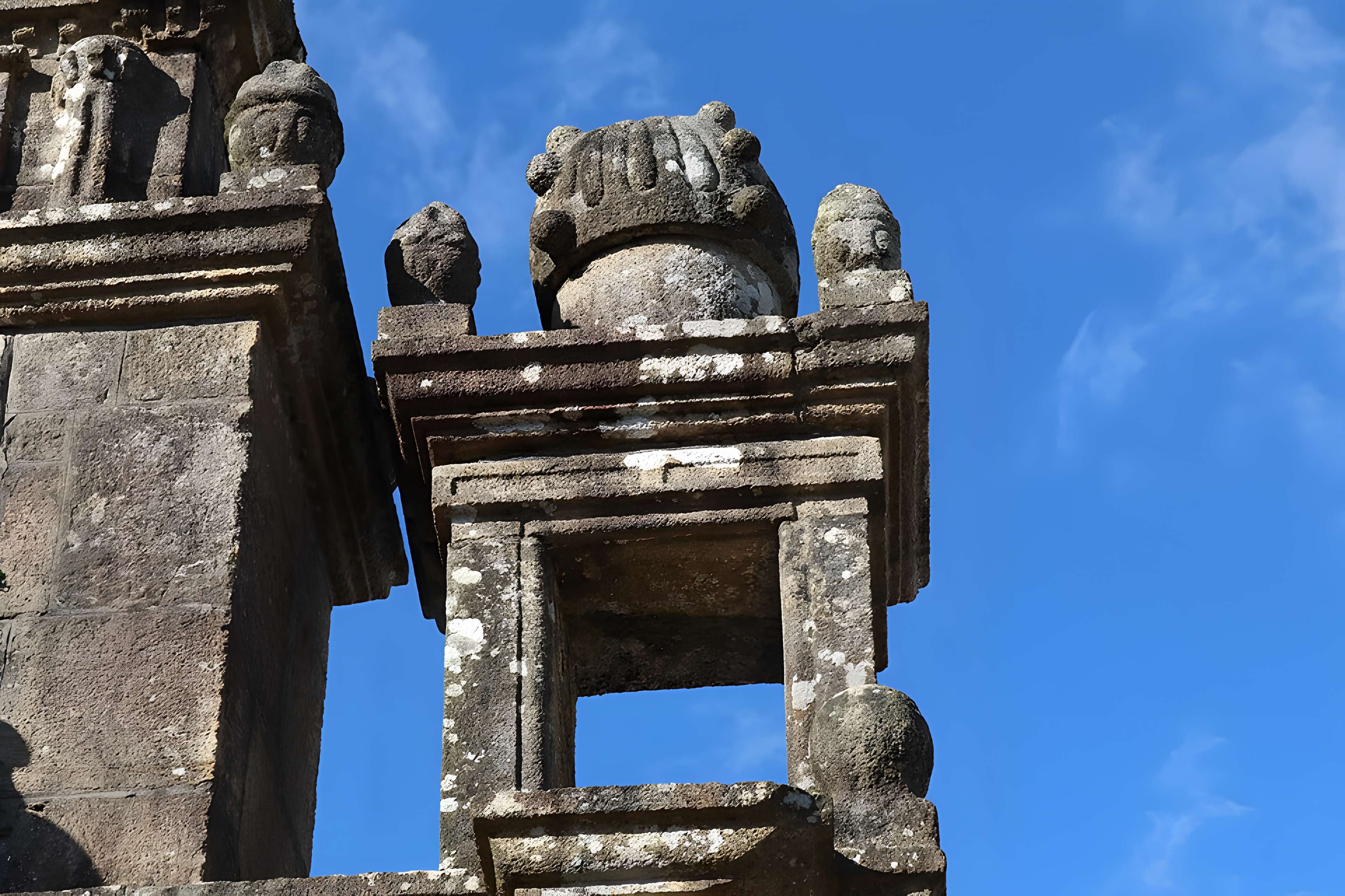 Église Saint-Pierre-et-Saint-Paul d'Argol