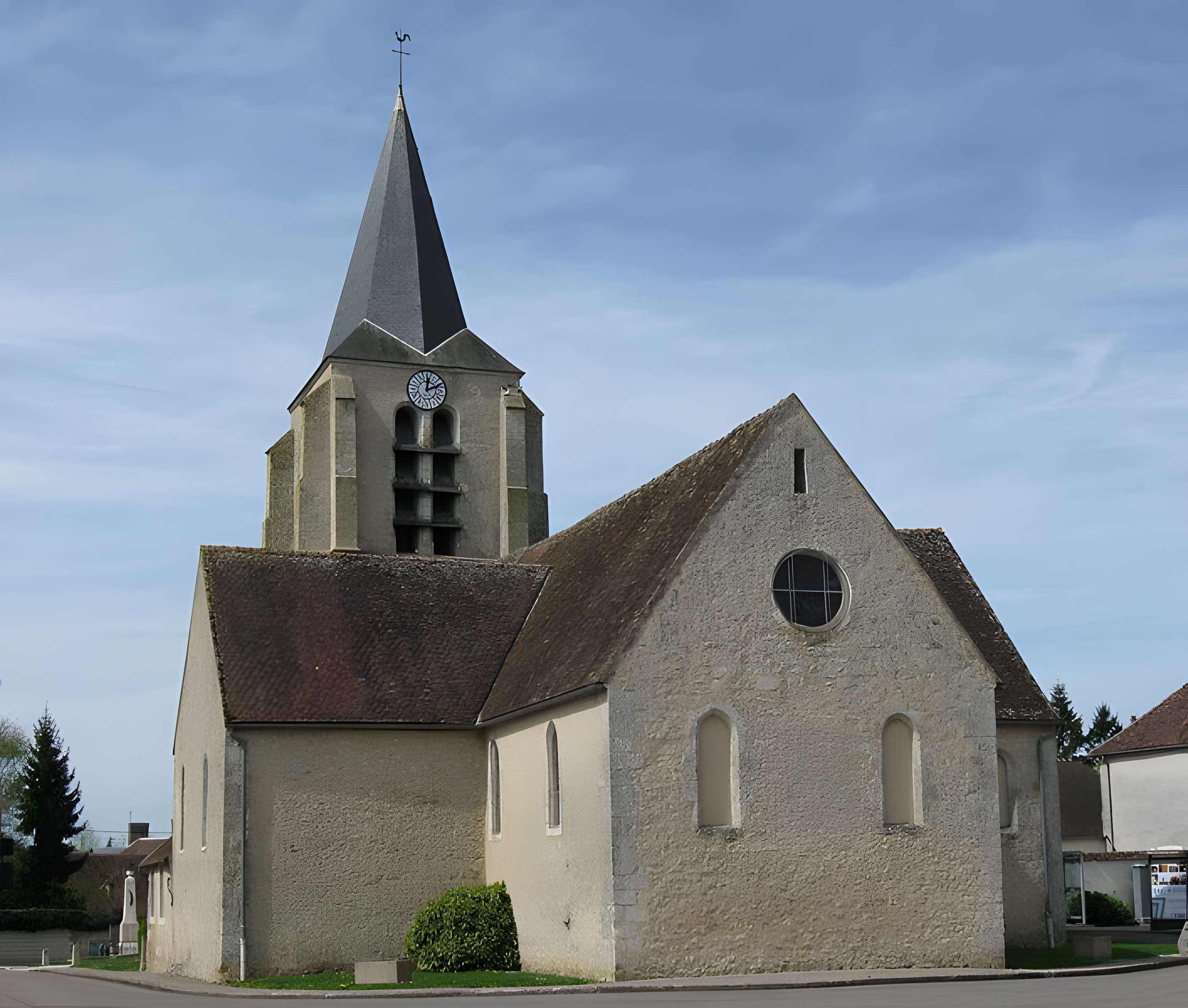 Église Saint-Pierre-et-Saint-Paul de Chaintreaux