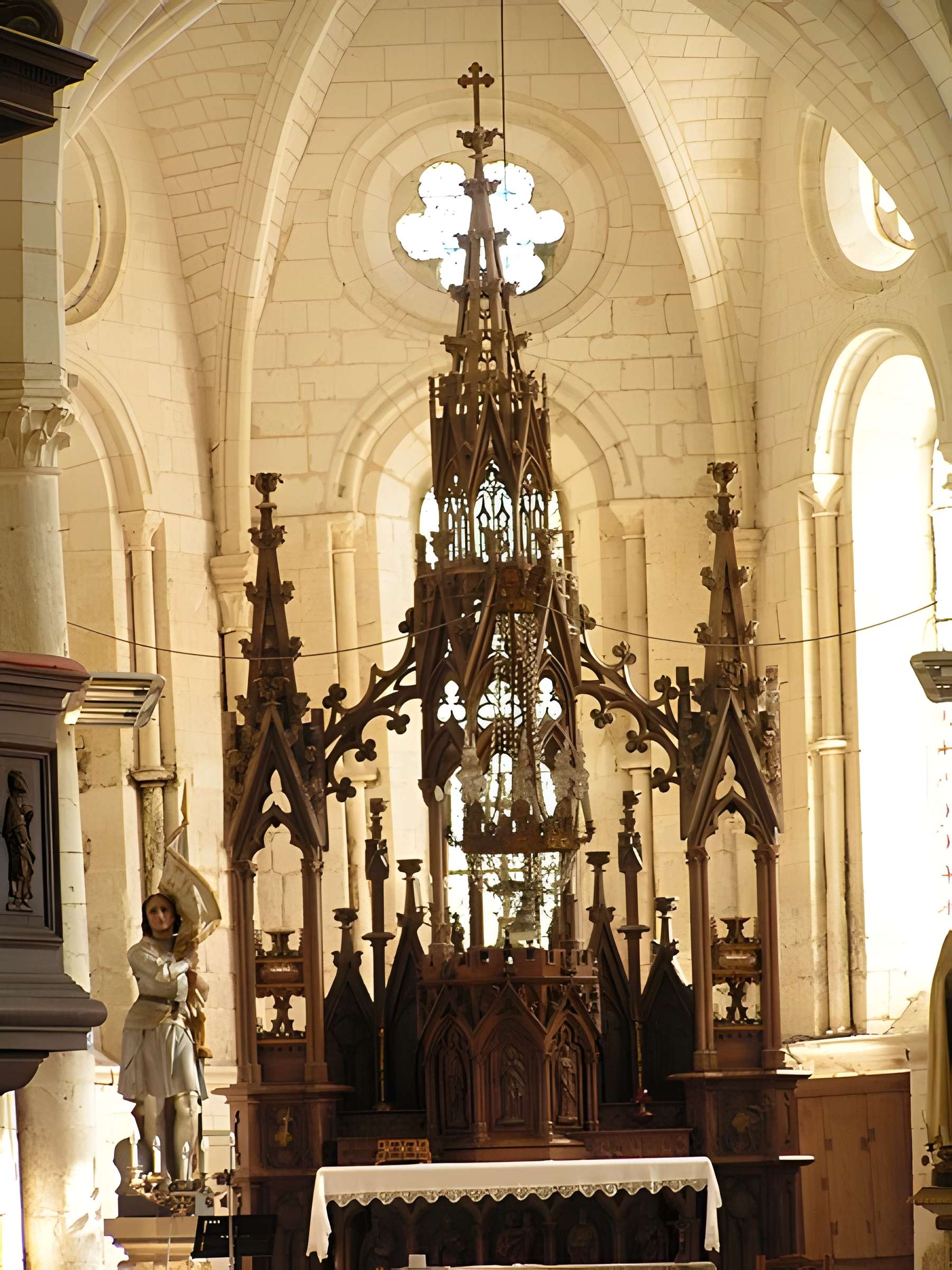 Église Saint-Pierre-et-Saint-Paul de Dampierre