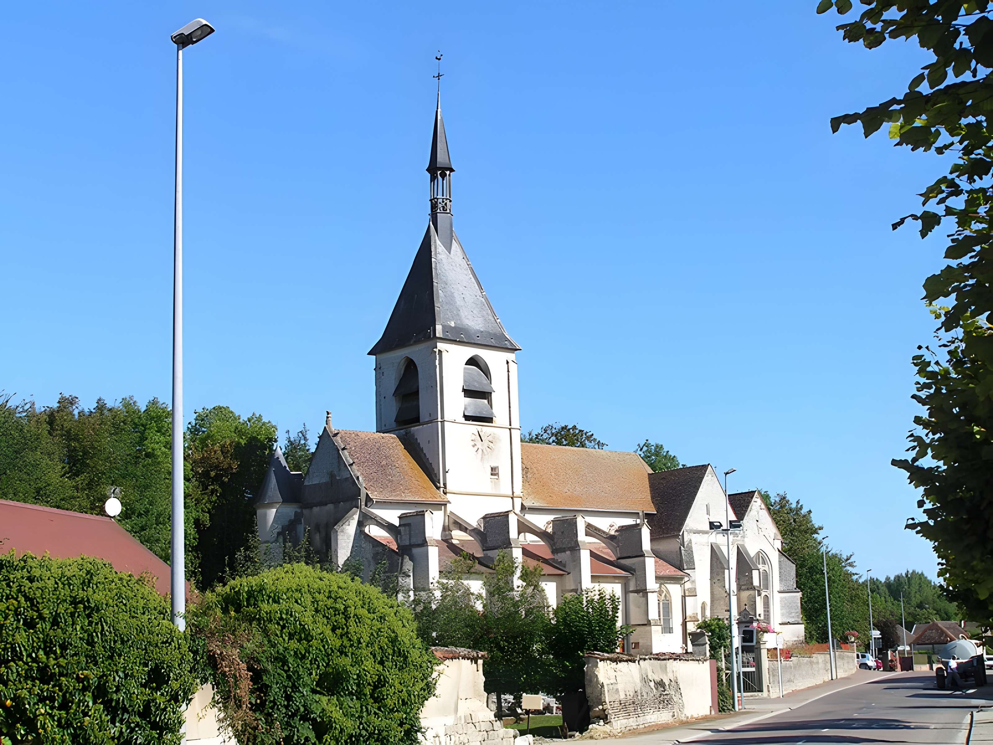 Église Saint-Pierre-et-Saint-Paul de Dampierre