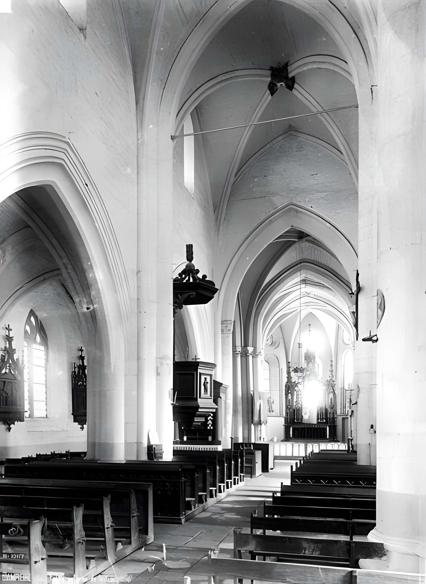 Église Saint-Pierre-et-Saint-Paul de Dampierre