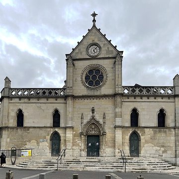 Église Saint-Pierre-et-Saint-Paul de Montreuil