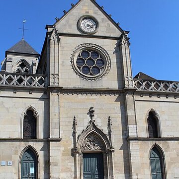Église Saint-Pierre-et-Saint-Paul de Montreuil
