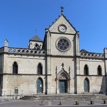 Église Saint-Pierre-et-Saint-Paul de Montreuil